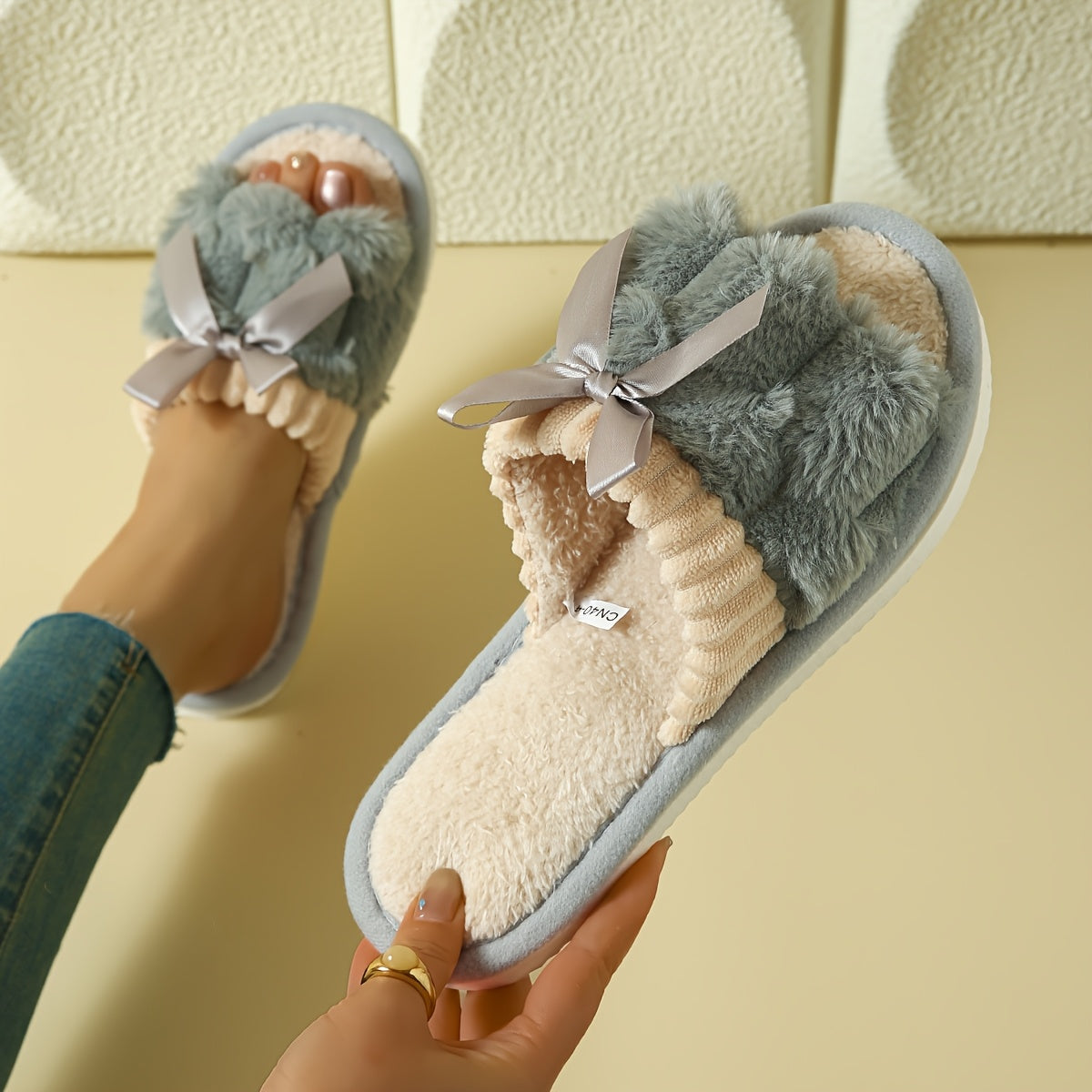 Women's Plush Bowknot Slip-On Slippers with Flannel Lining and Non-Slip Sole