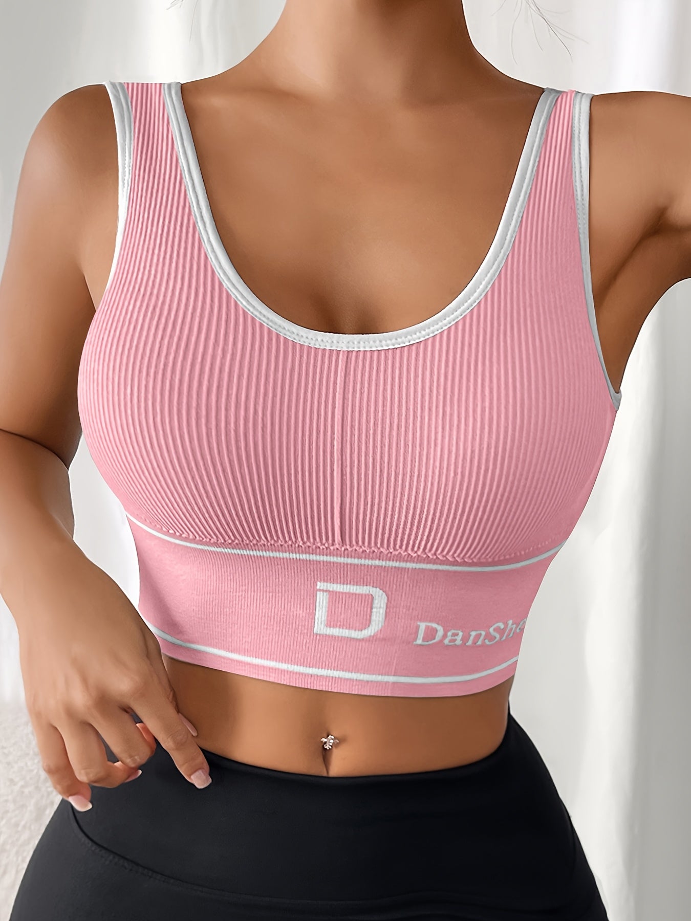 Women's Plus Size Sports Bras Padded Breathable Mesh for Yoga Running
