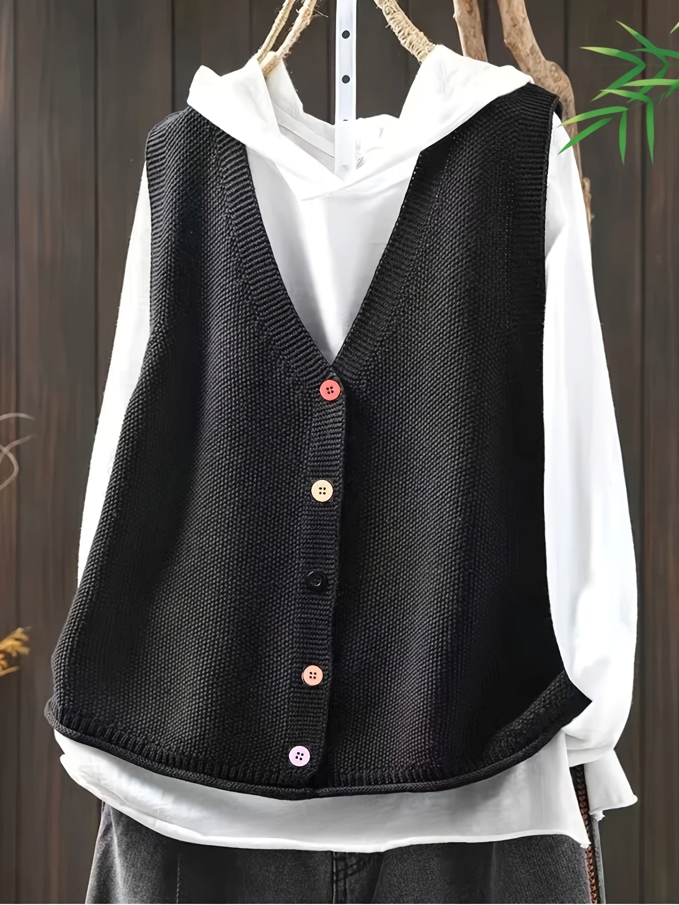 Plus Size Women's V-Neck Sleeveless Cardigan Lightweight Layer for Spring Summer