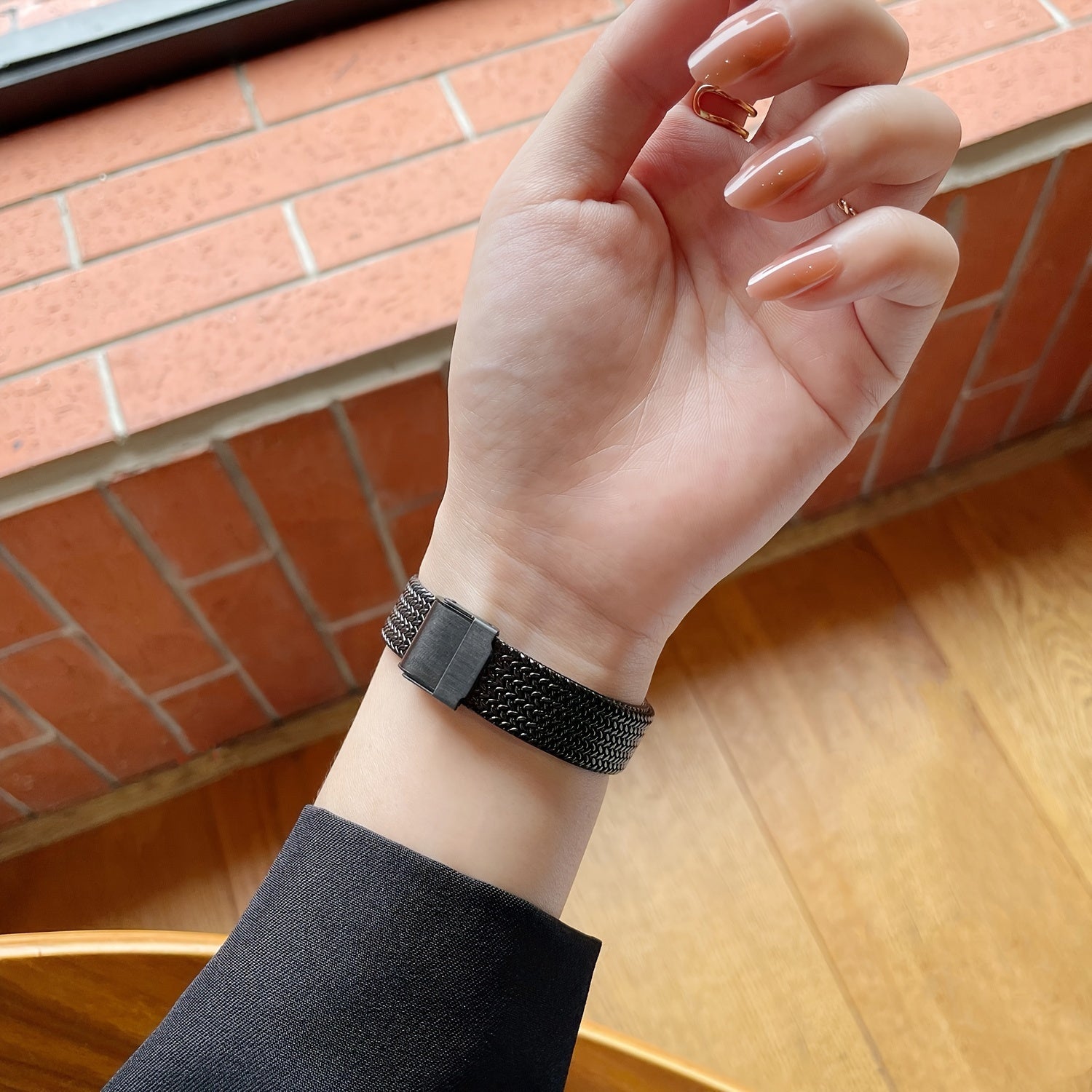 Women's Stainless Steel Mesh Watch Strap for iWatch 8/7/6/5/4/3/2/SE 38mm 40mm 42mm 49mm