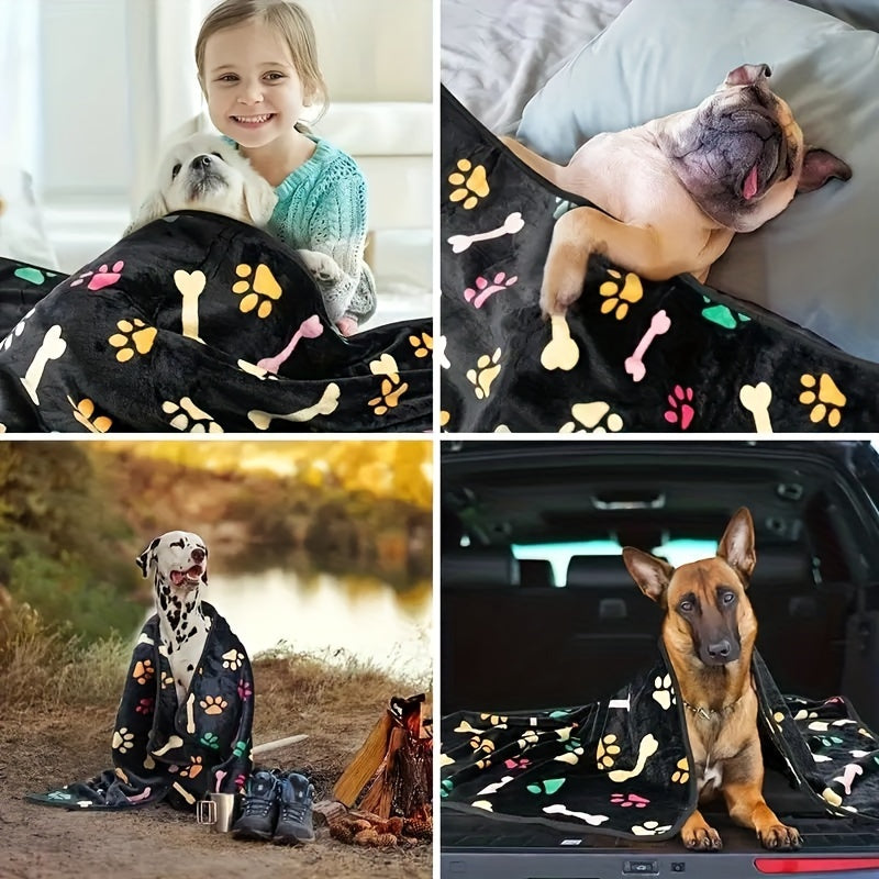 Stain-Resistant Fleece Pet Blanket with Bone Pattern Machine Washable for Dogs and Cats