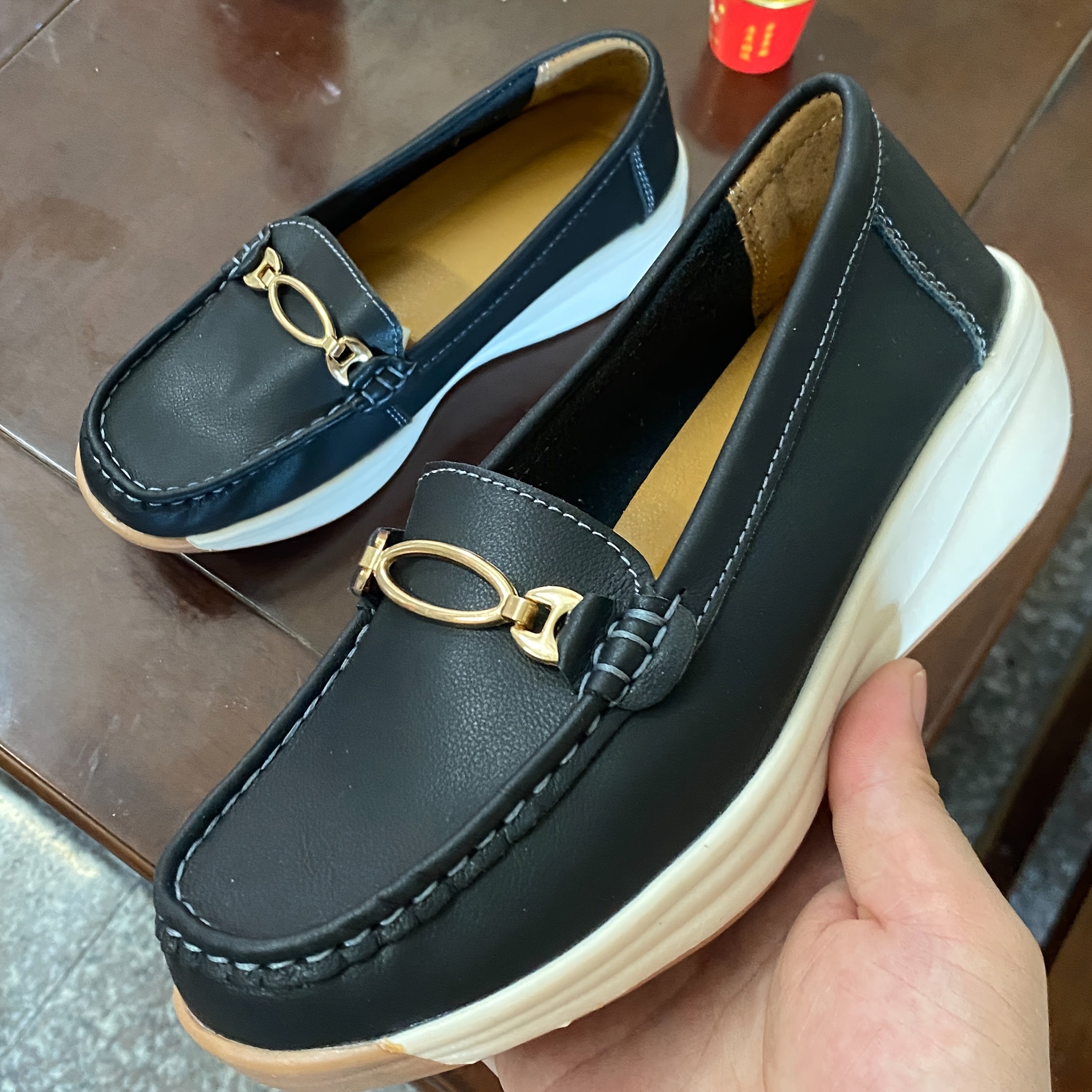 Ayollar uchun kundalik oson kiyinadigan, qalin tagli, nafas oladigan, sirpanishga qarshi, chidamli tagli ayollar poyabzali