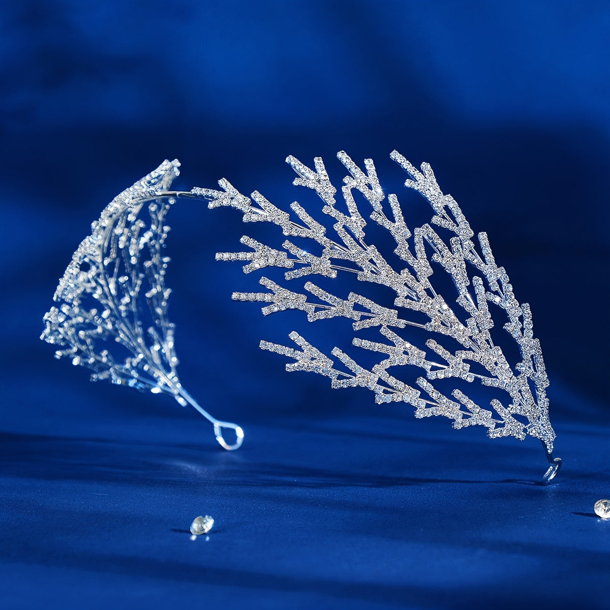 To'ylar, partiyalar va kostyumlar uchun oltin bargli rhinestone bosh band