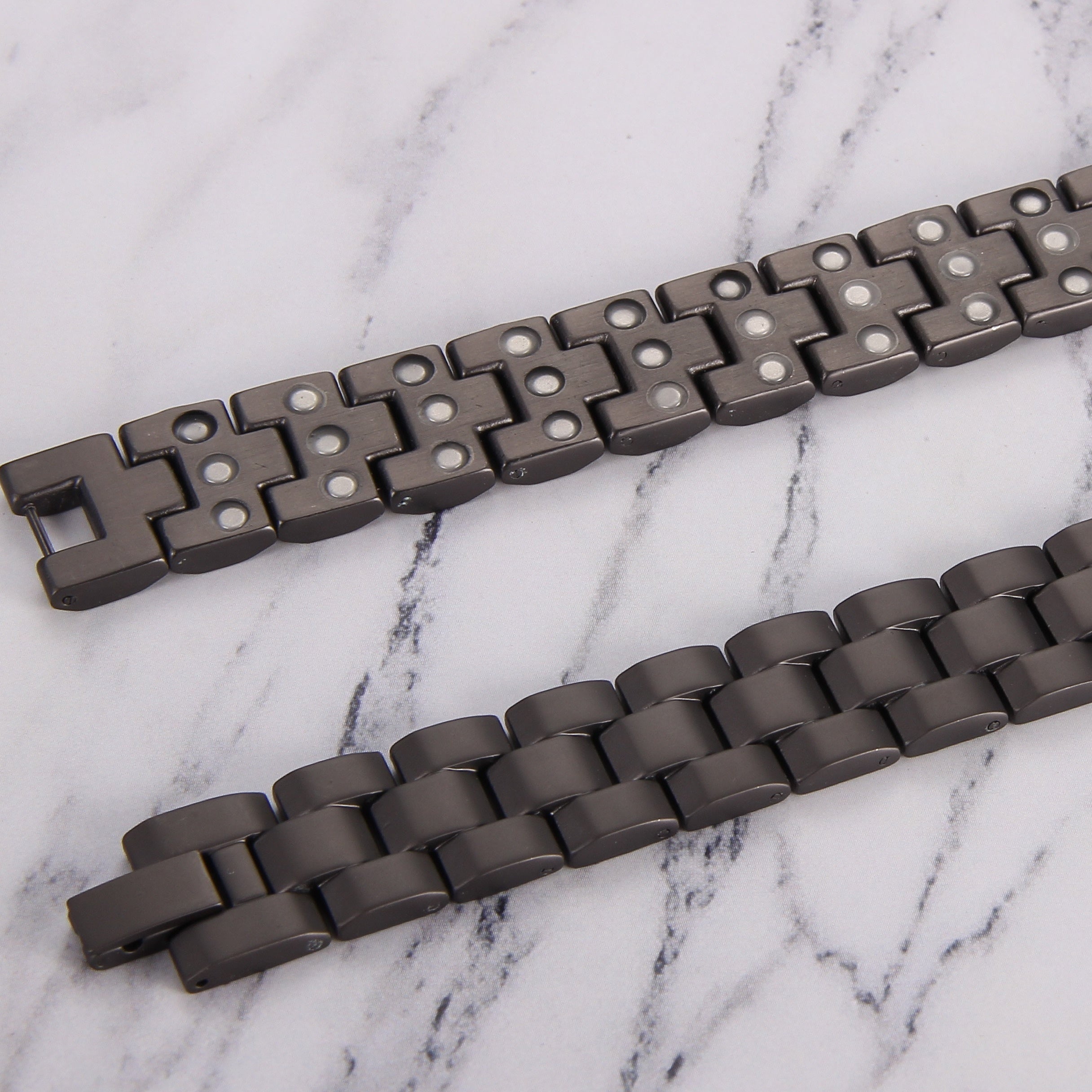 Men's Copper Bracelet Adjustable Magnetic Jewelry with 3 Rows and 3500 Gauss