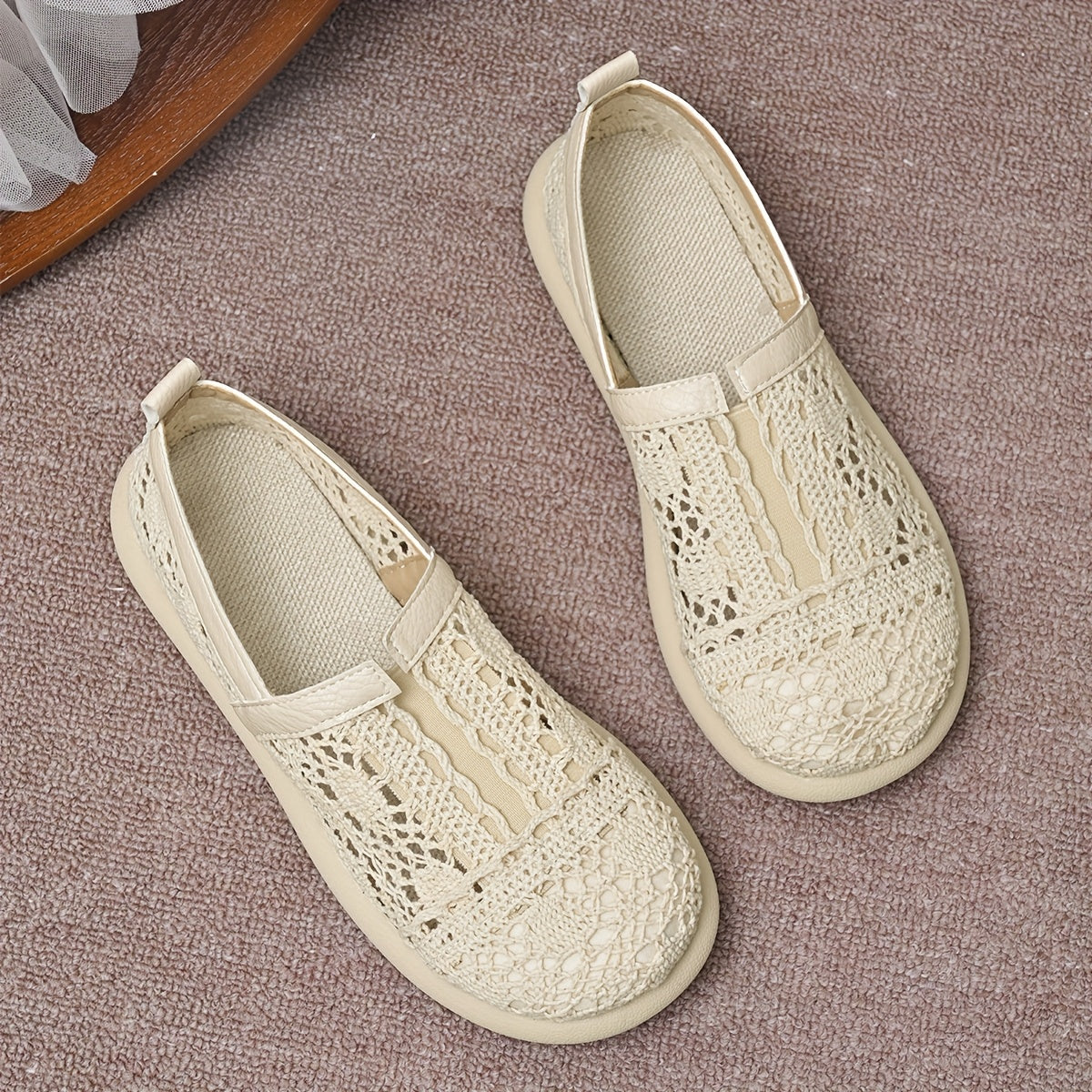 Women's Breathable Mesh Slip-On Loafers Round Toe Flat Shoes for All Seasons