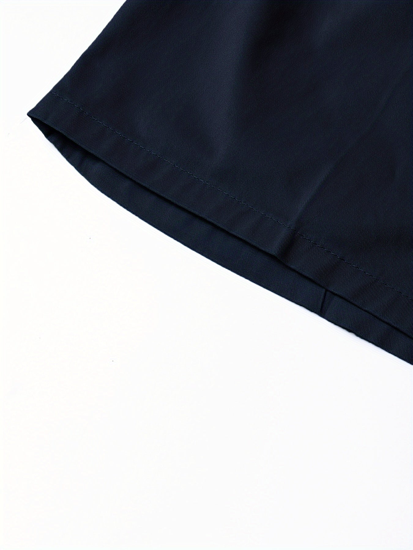 Erkaklar uchun paxta kargo shortlari, nafas oladigan mato, tortishqichli bel, fermuarlı cho'ntaklar, tasodifiy yozgi kiyim uchun ideal.