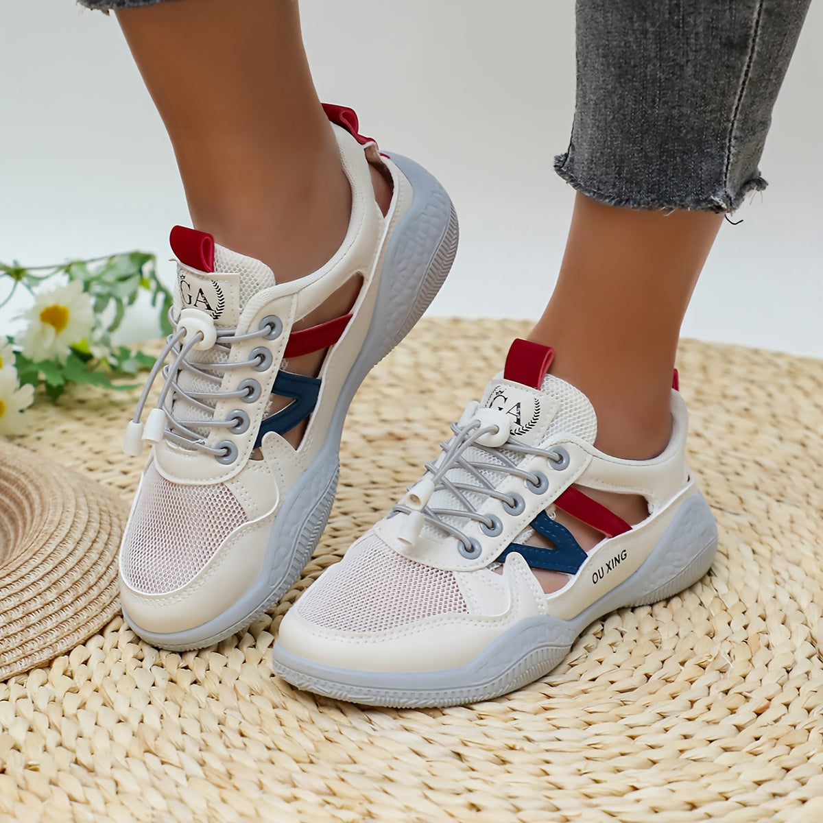 Women's Casual Sneakers Low-Top Lace-Up Breathable Fabric Comfortable Shoes