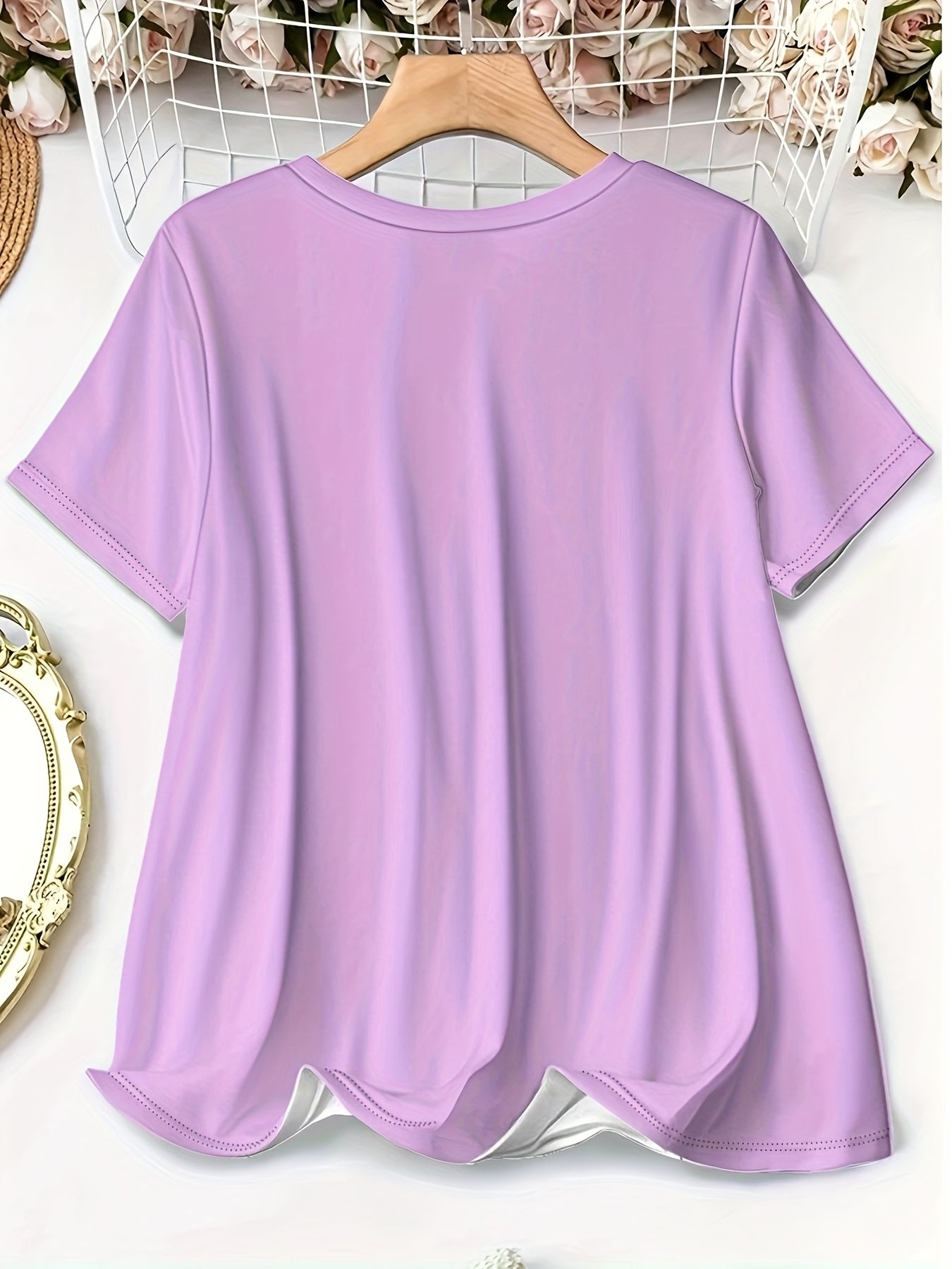 Women's Plus Size Graphic T-Shirt with Hearts and Stars, Short Sleeve, Soft Fabric