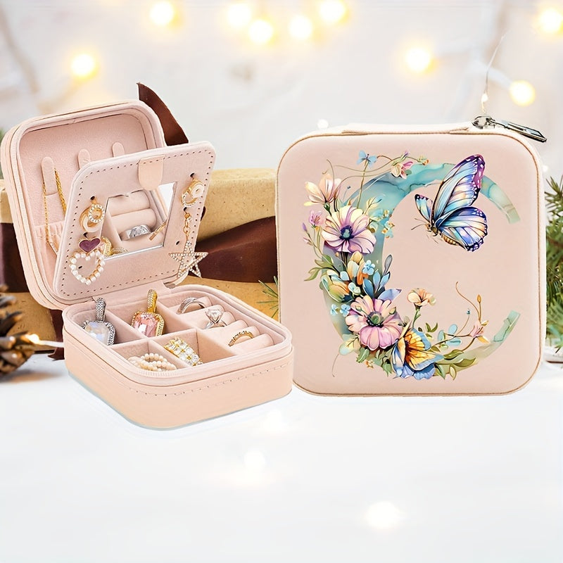 Yolgʻon charm bilan shaxsiylashtirilgan alfavitli flip-top bilan qoplangan, soʻzma-soʻz qoplangan va taqinchoqlarni saqlash uchun quti