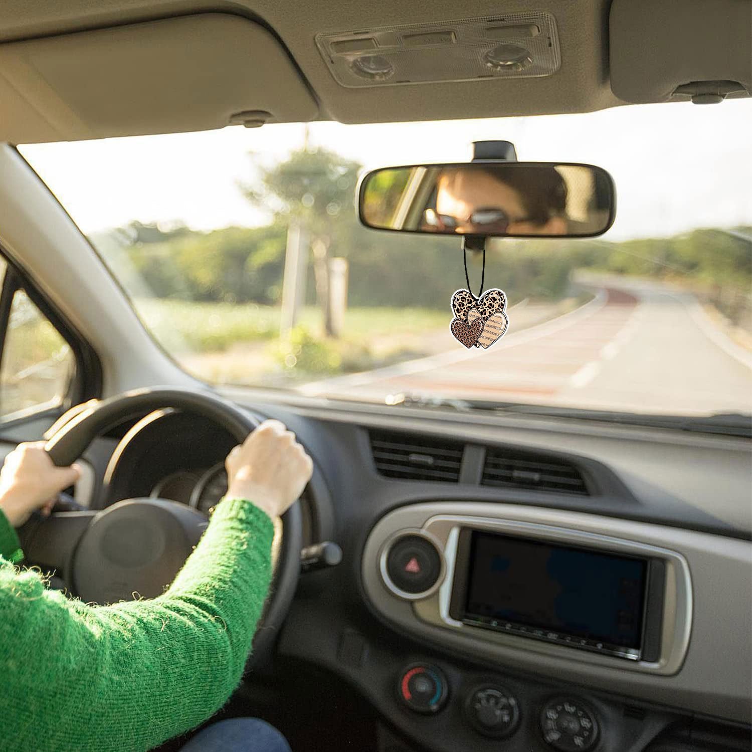 Leopard bosimi yurak havo tozalagich avtomobil dekoratsiyasi aromatsiz qog'oz planshet