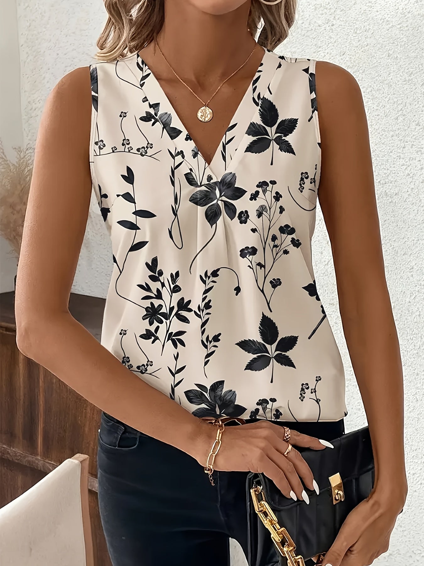 Женская безрукавка с цветочным принтом и V-образным вырезом, легкая летняя блузка