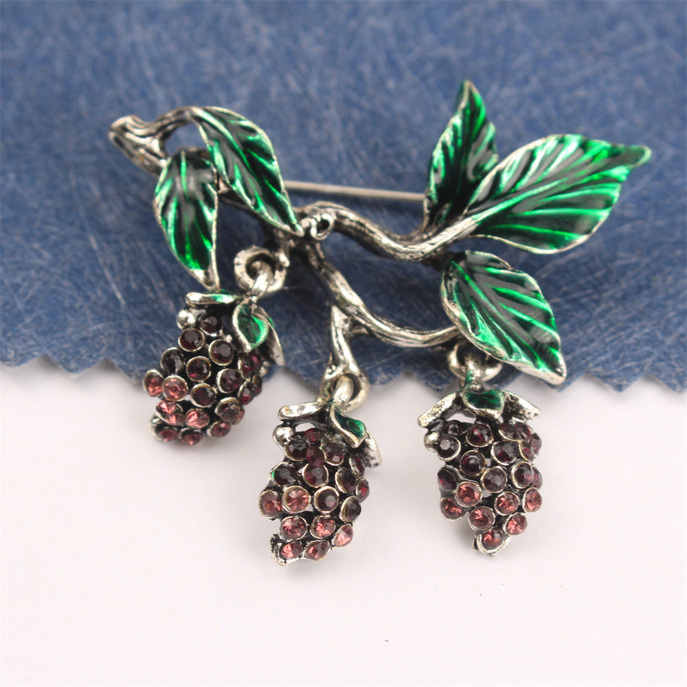 Брошь из плодов тутового дерева с rhinestones для платьев, сумок, шляп, украшений