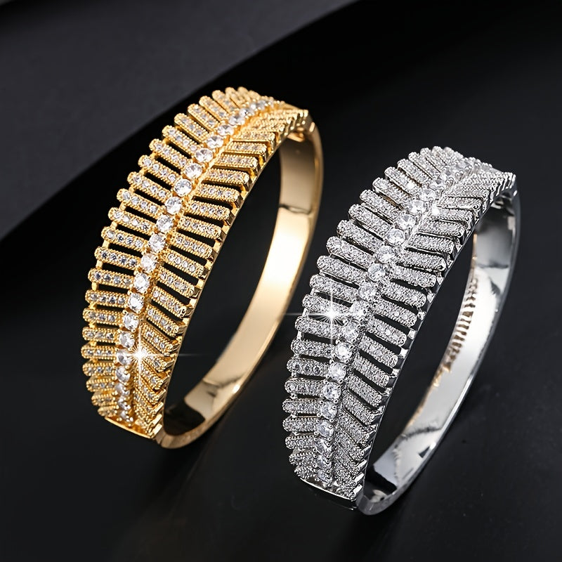Stylish Zirconia-Encrusted Hollow Bracelet for Women
