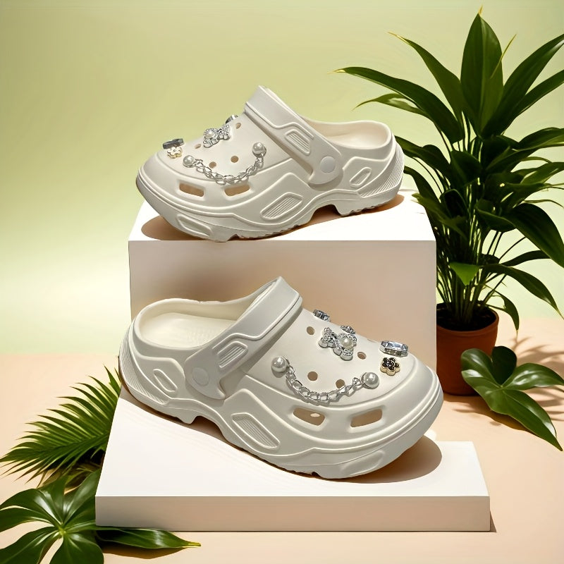 Ladies Summer Fashion Hole Shoes with Decorative Illustrations and Interchangeable Accessories