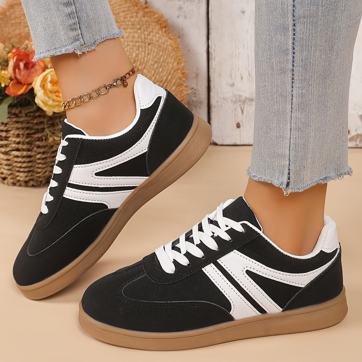Women's Breathable Knit Sneakers Low Top Solid Color Summer Walking Jogging