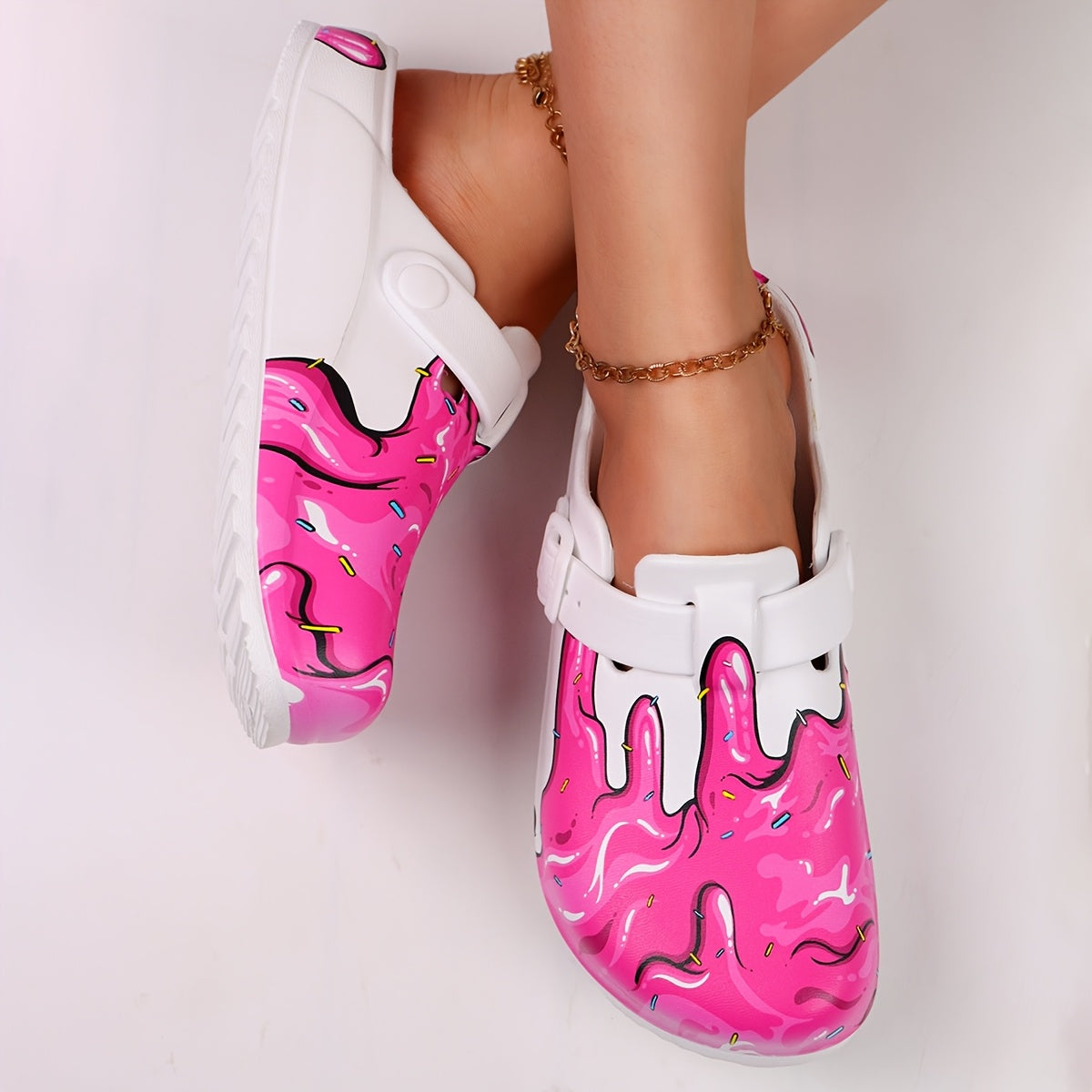 Women's Tie-Dye Graffiti Print Clogs Breathable Non-Slip EVA Sandals