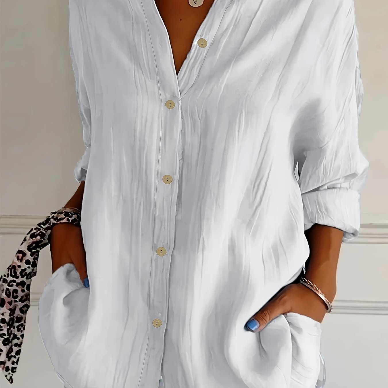 Plus o'lcham ayollar uchun uzun qolli tugma bilan yopiladigan ko'ylak, birxil rang, kundalik, professional