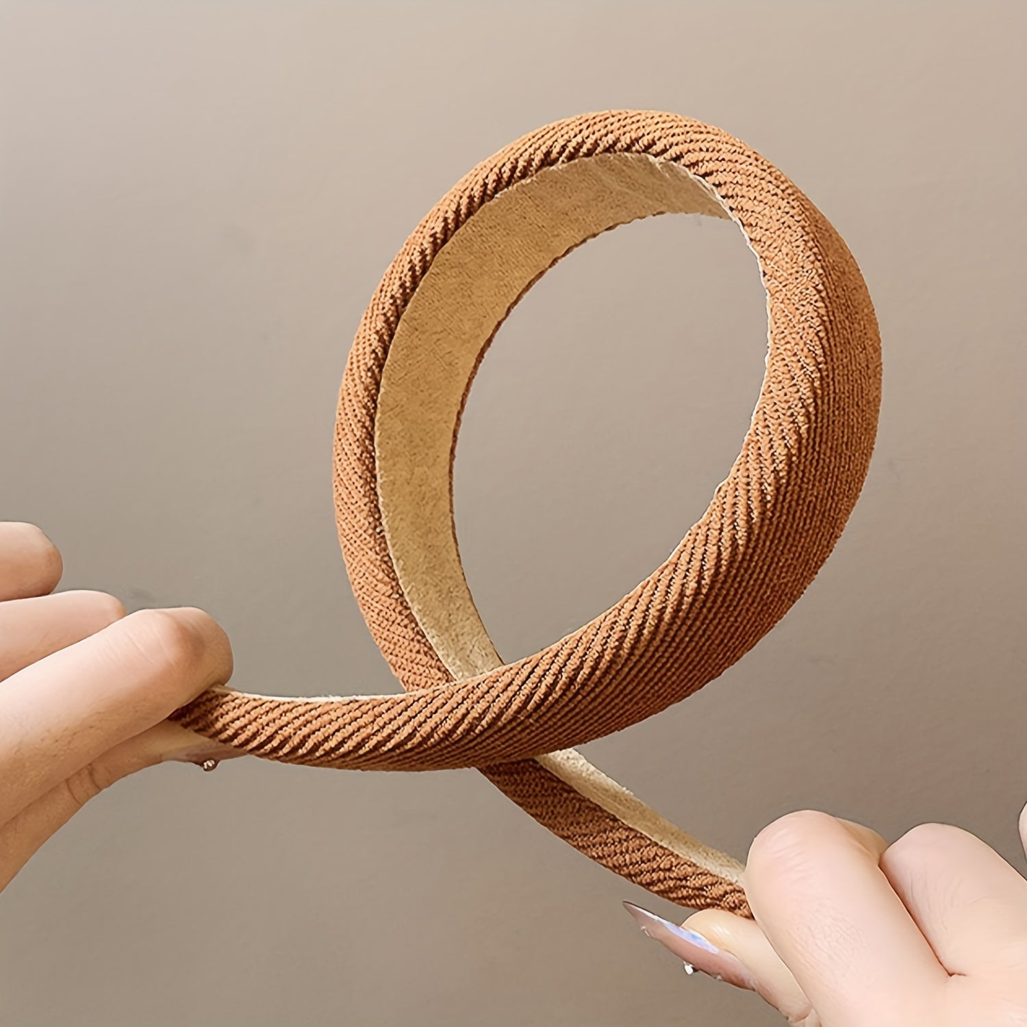 Ayollar uchun 5 ta keng mato bilan toʻqilgan va bir xil rangli soch taqishlari toʻplami, kuz qish sovgʻasi