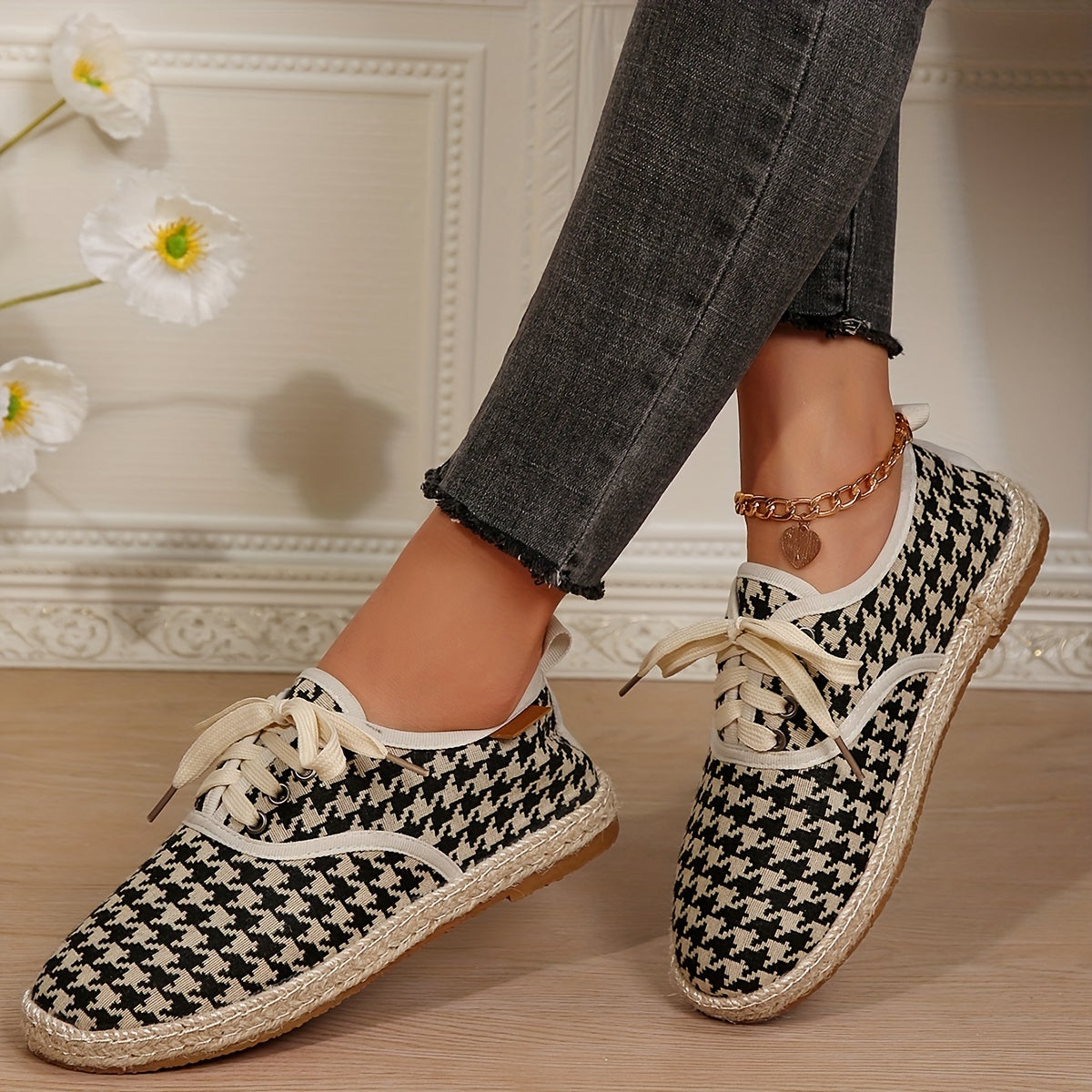 Women's Casual Solid Color Lace-Up Flats with TPR Sole