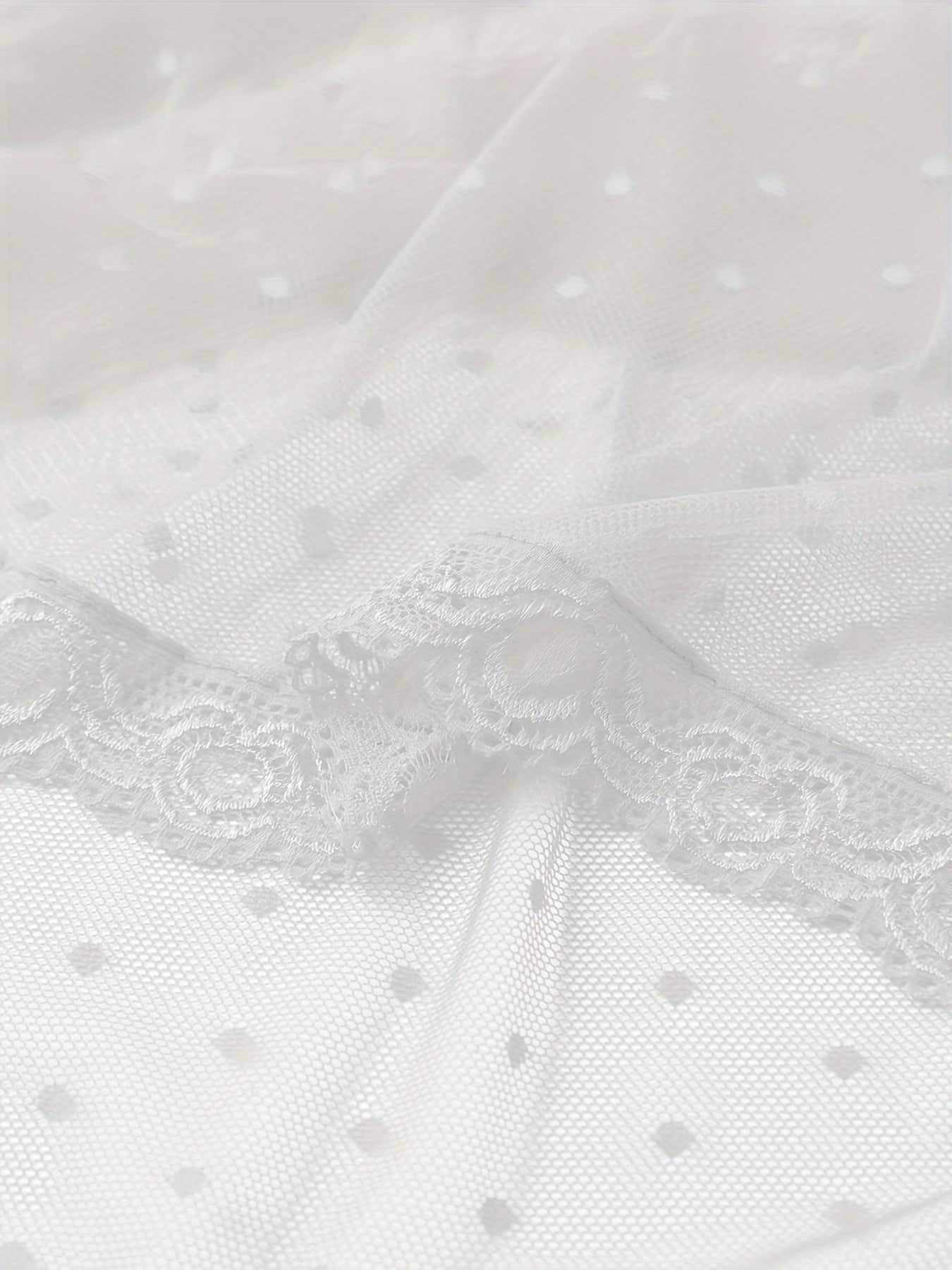 Бюстгальтер-комбинация для полных женщин из кружева и сетки с бантом