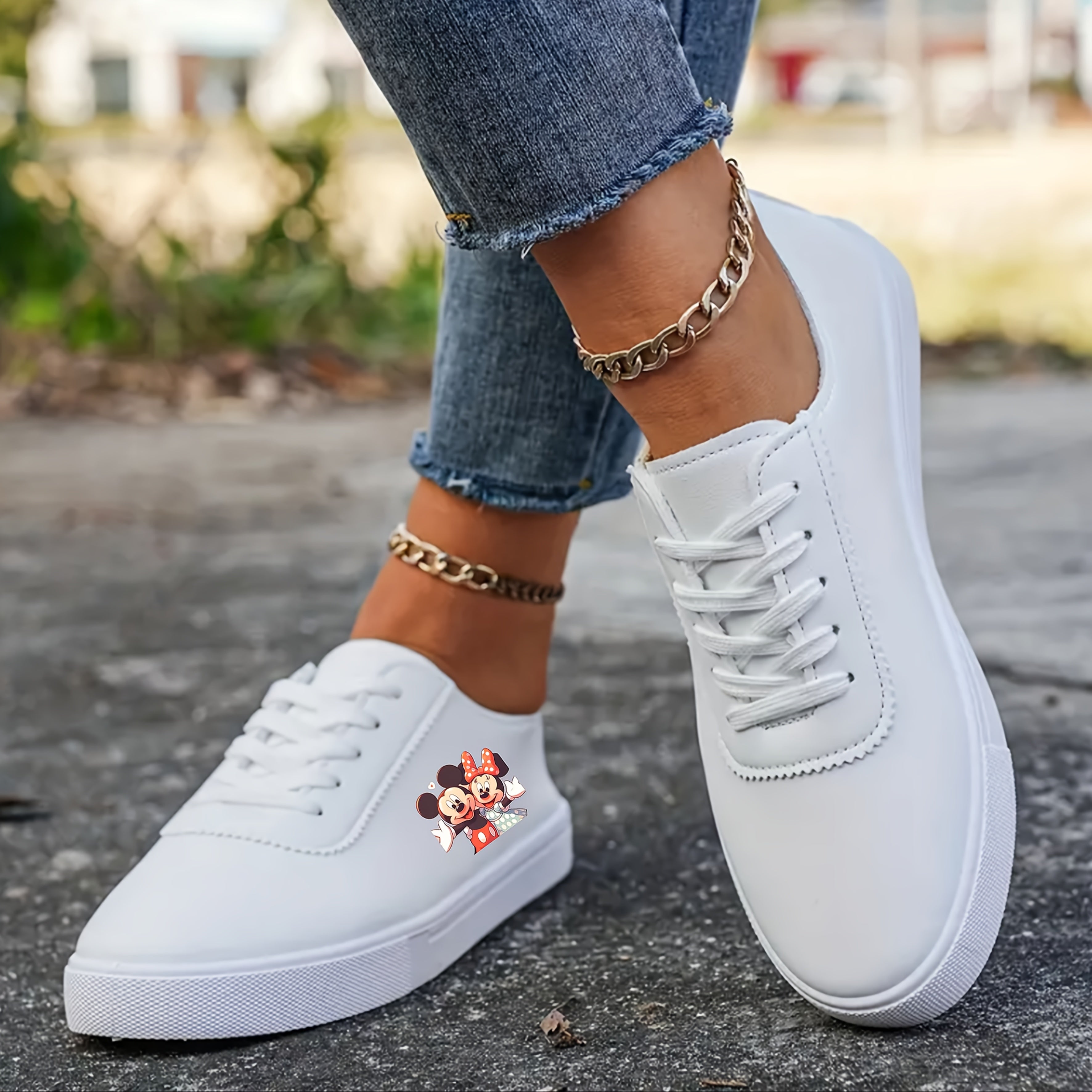 Women's White Canvas Low Top Sneakers Cartoon Character Casual Shoes