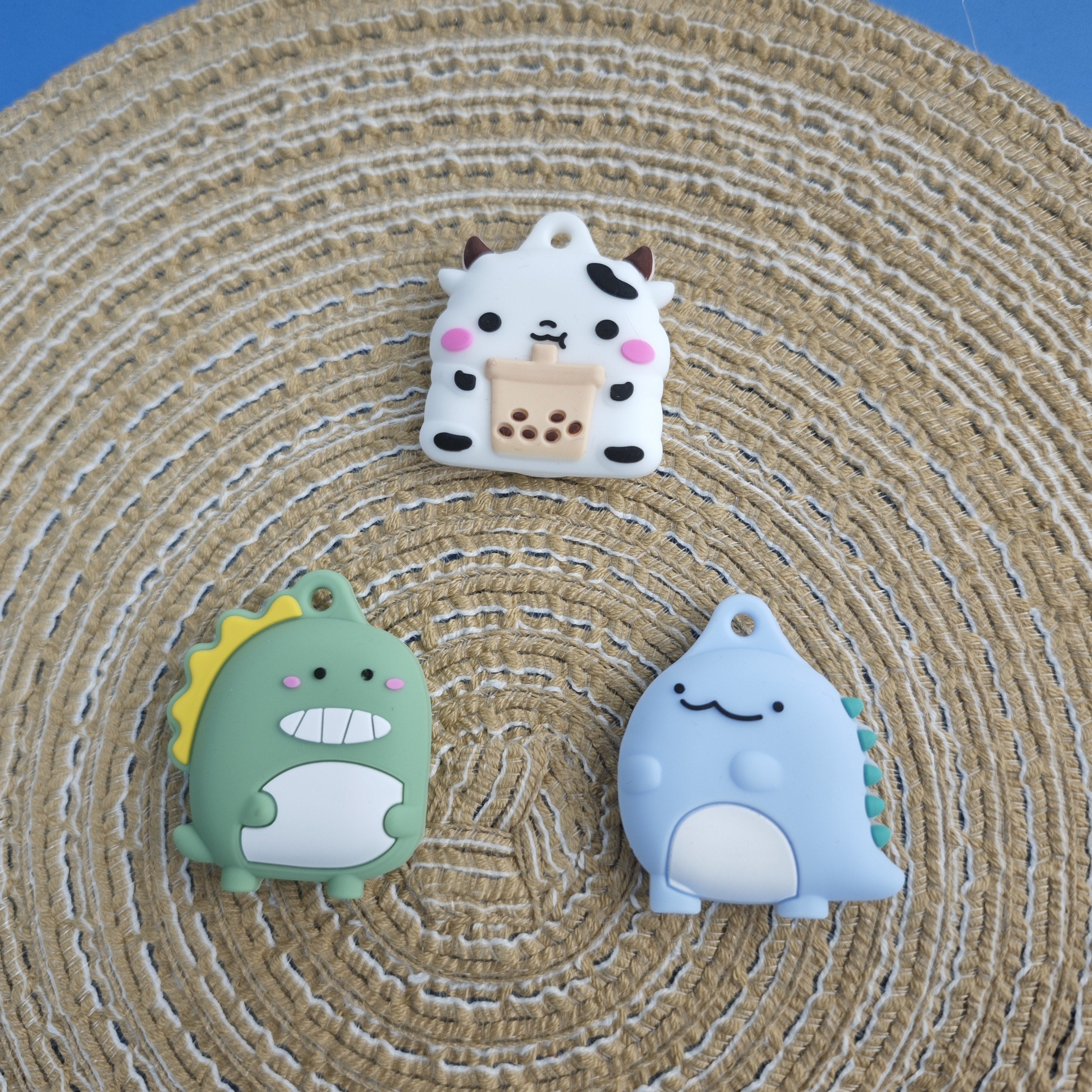 Unisex Silicone Airtag Case Keychain Animal Food Theme Protective Covers