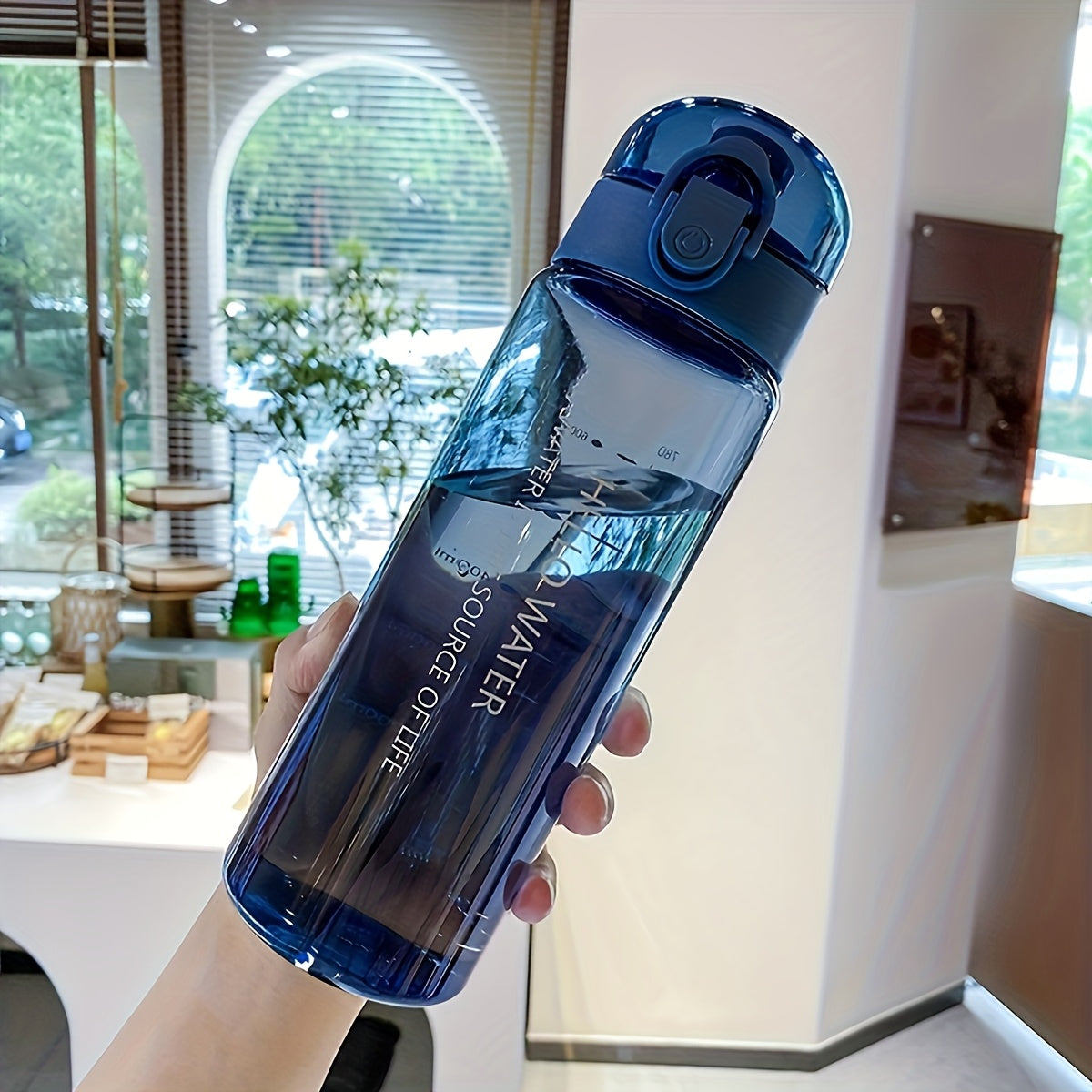 Botella de agua de plástico de 26oz sin BPA, a prueba de fugas, transparente y portátil para uso al aire libre