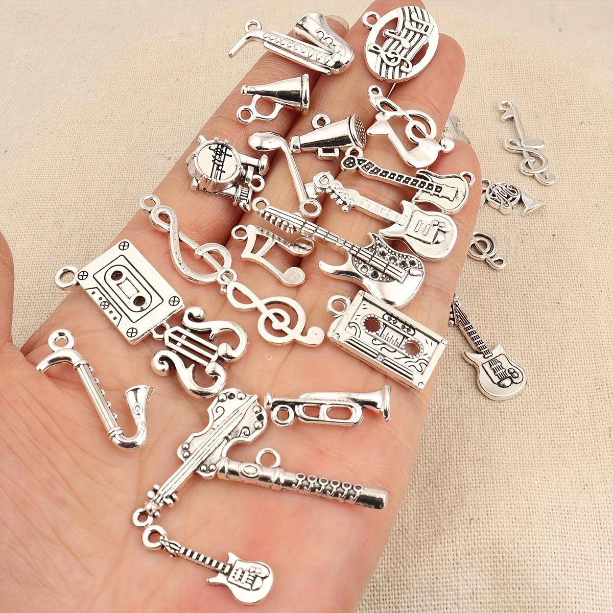 Vintage Gold Tone Notes Pendant Necklace for Music Festival or Party Decor