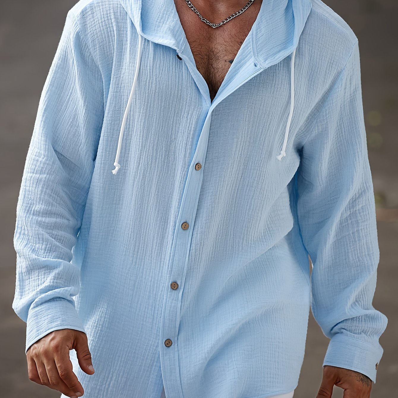 Katta o'lchamdagi erkaklar uchun nafas oladigan va zamonaviy rangli kapüşonli ko'ylak.