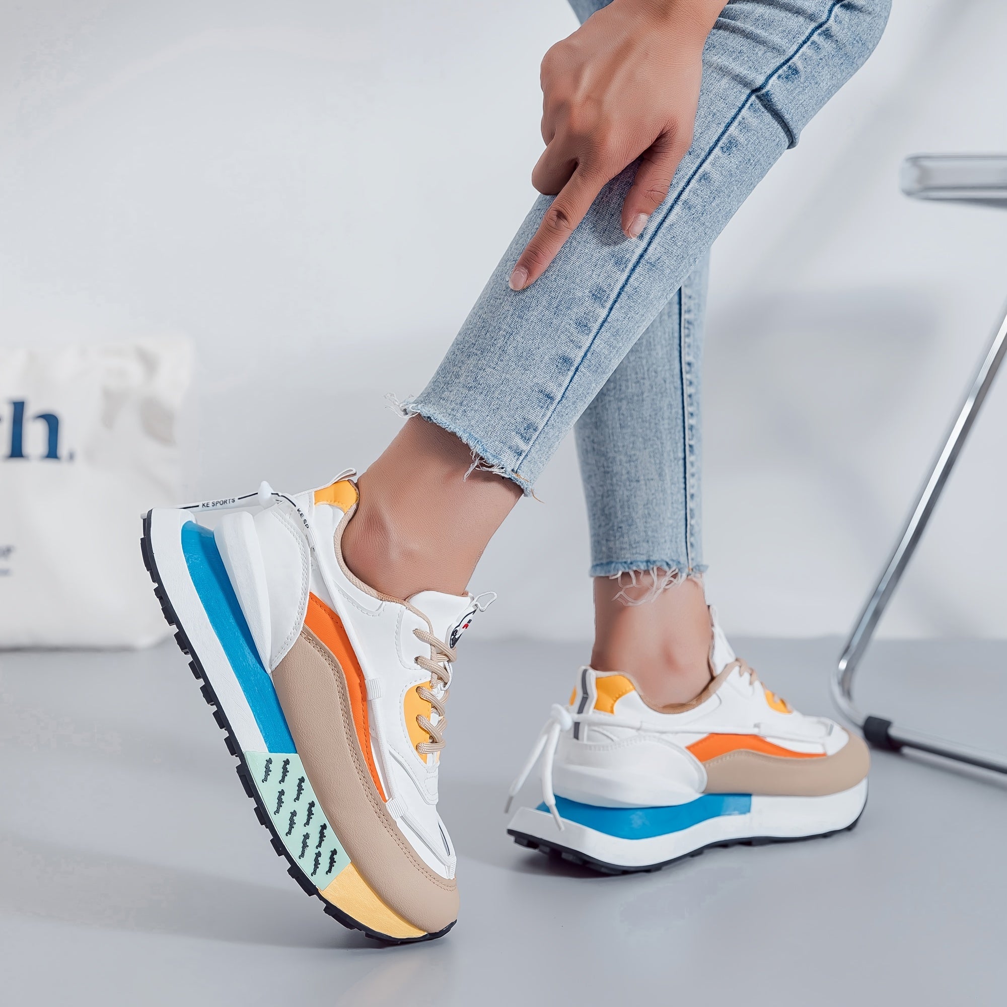 Women's Low-Top Lace-Up Casual Sneakers Breathable Fabric All-Season Comfort