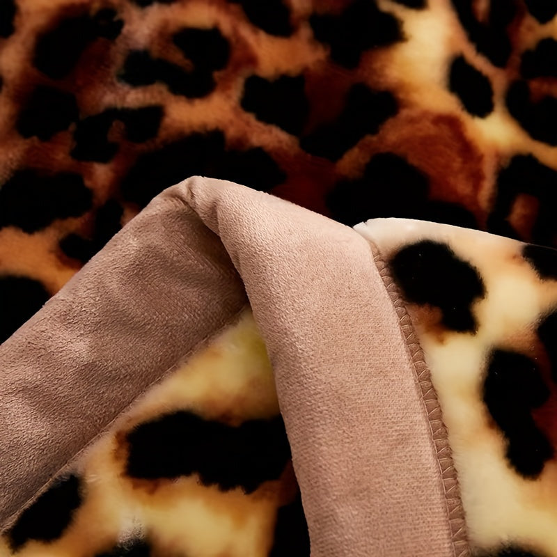 Leopard Print Plush Throw Blanket for Couch Bed Travel Soft Flannel Fleece