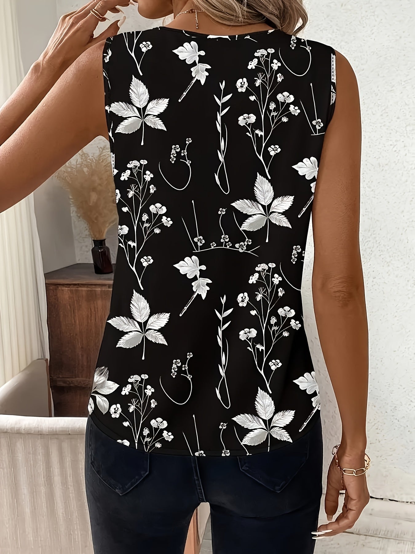 Women's Floral Print Sleeveless V-Neck Blouse Polyester Casual Summer Black
