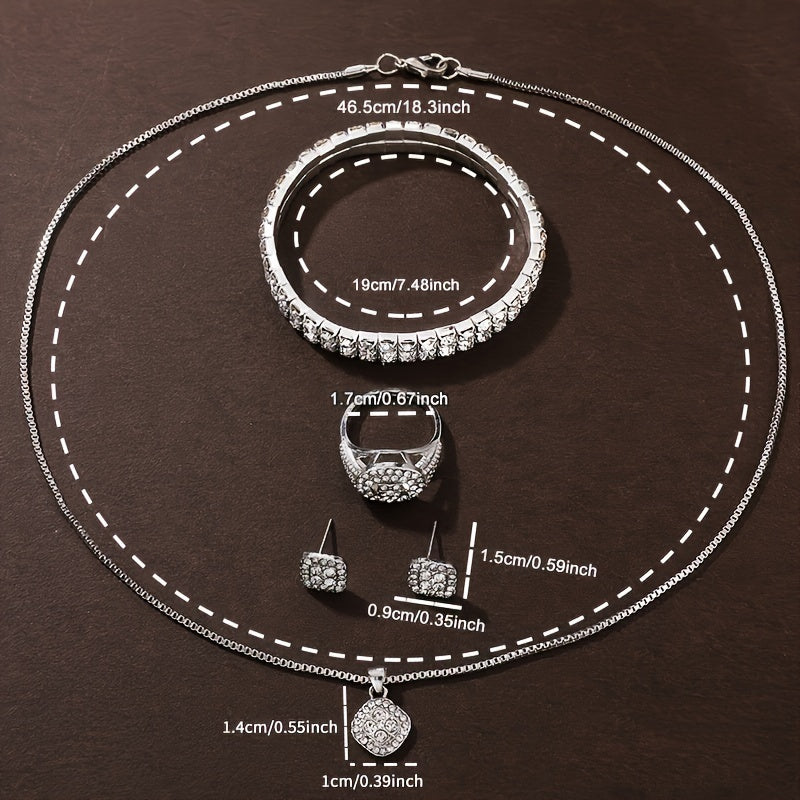 Men's Quartz Watch Set with Round Dial and Square Pendant Accessories