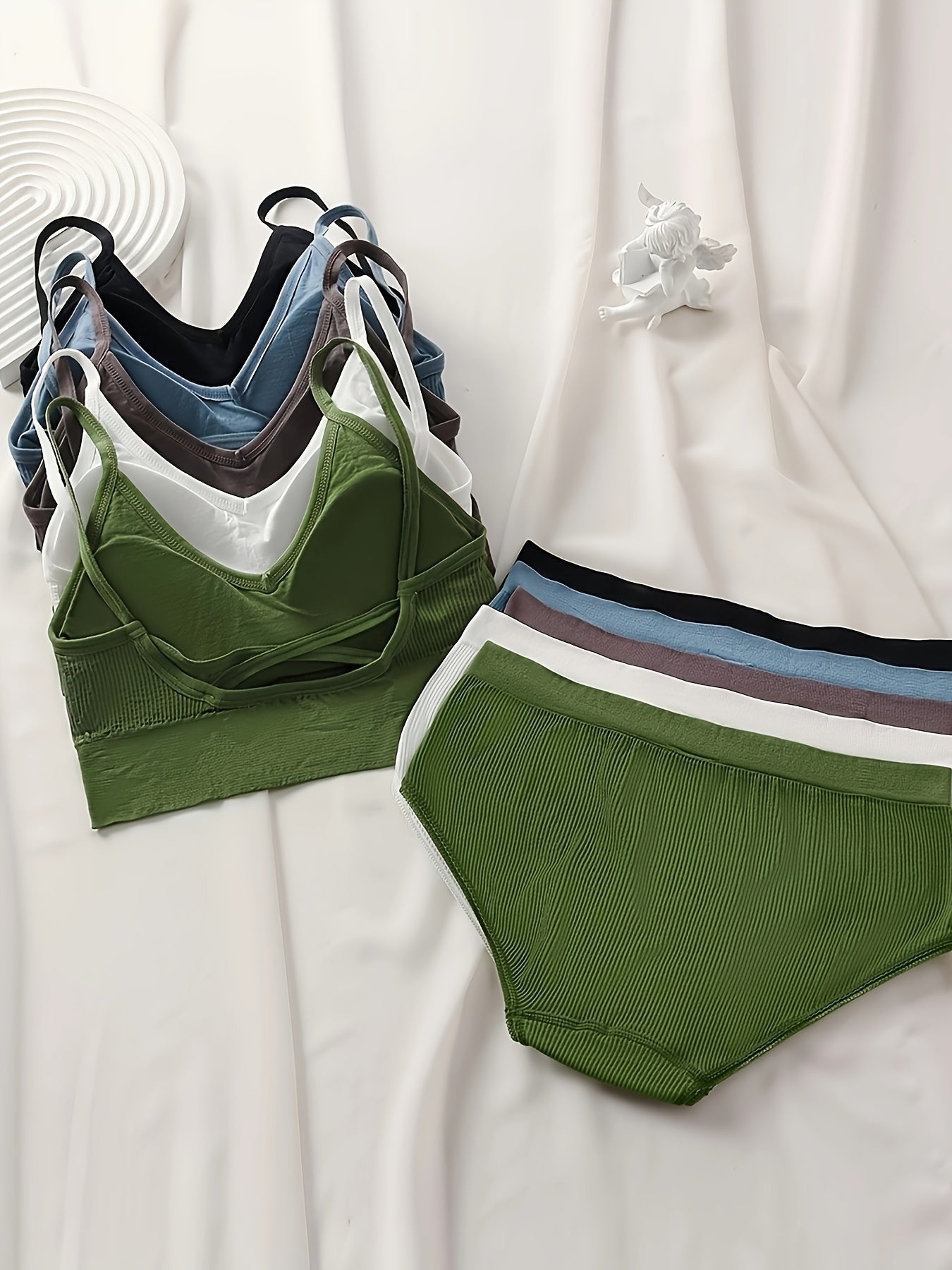 5-to'plam ayollar uchun ribbed faol kiyimlar to'plami, sport bras va yuqori belli ichki kiyimlar bilan
