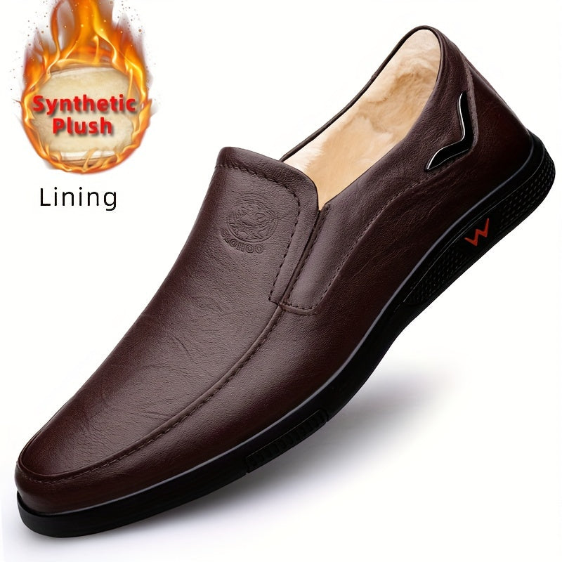 CLOHOO Erkaklar Slip-On Loaferlari: Yumshoq charm, kauchuk taglik, kundalik norasmiy kiyim uchun mos.