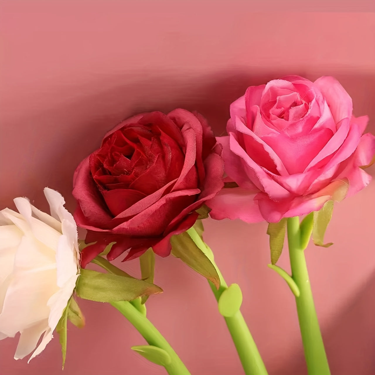 1 dona Atirgul Gel Qalam to'plami, 5 dona, 0.5 mm qora siyohli to'ldiruvchi qalam, silikon gullar dizaynida - O'qituvchilar kuni yoki Sevgi kuni uchun sovg'a berish uchun mukammal.