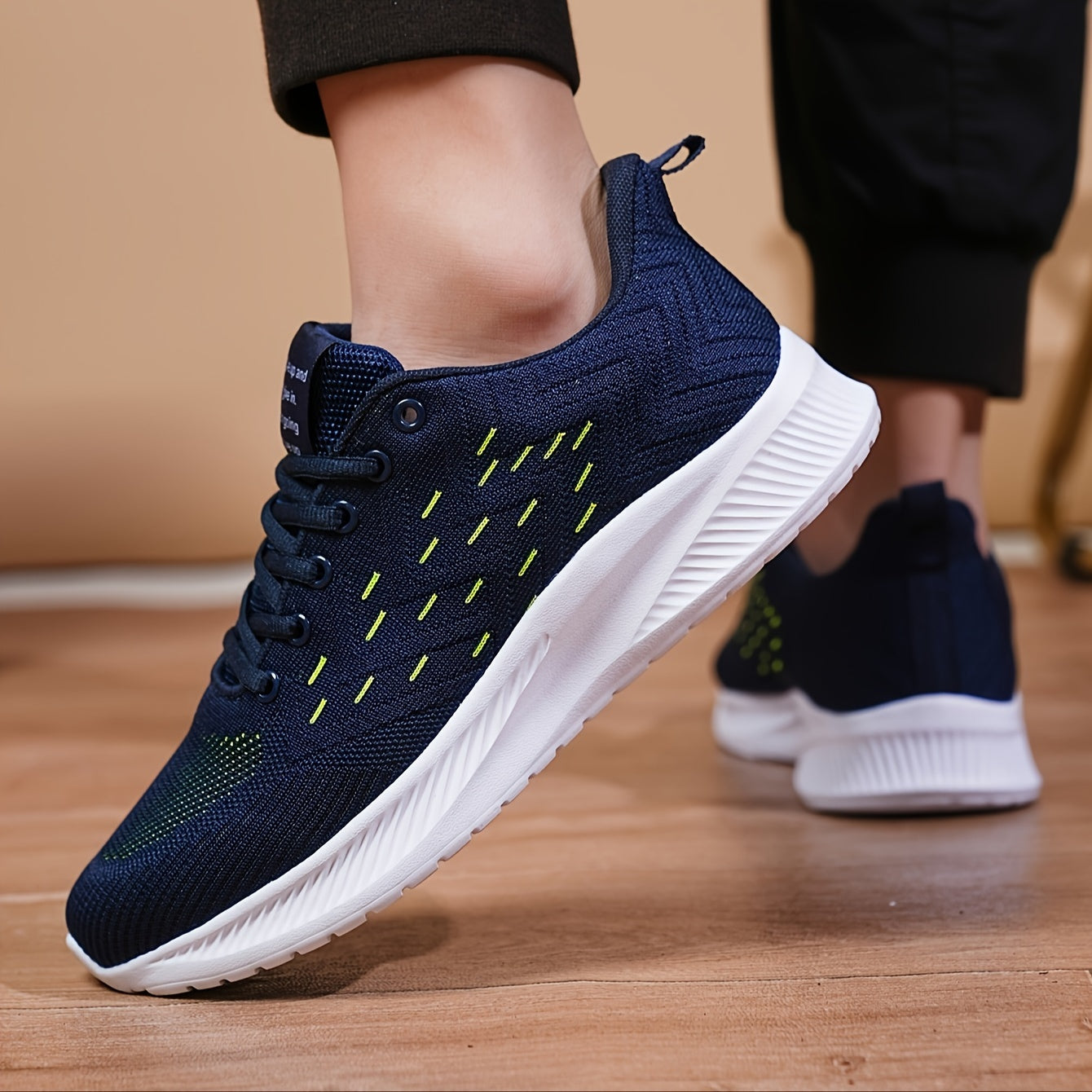 Men's Lightweight Mesh Sports Sneakers Casual Running Shoes