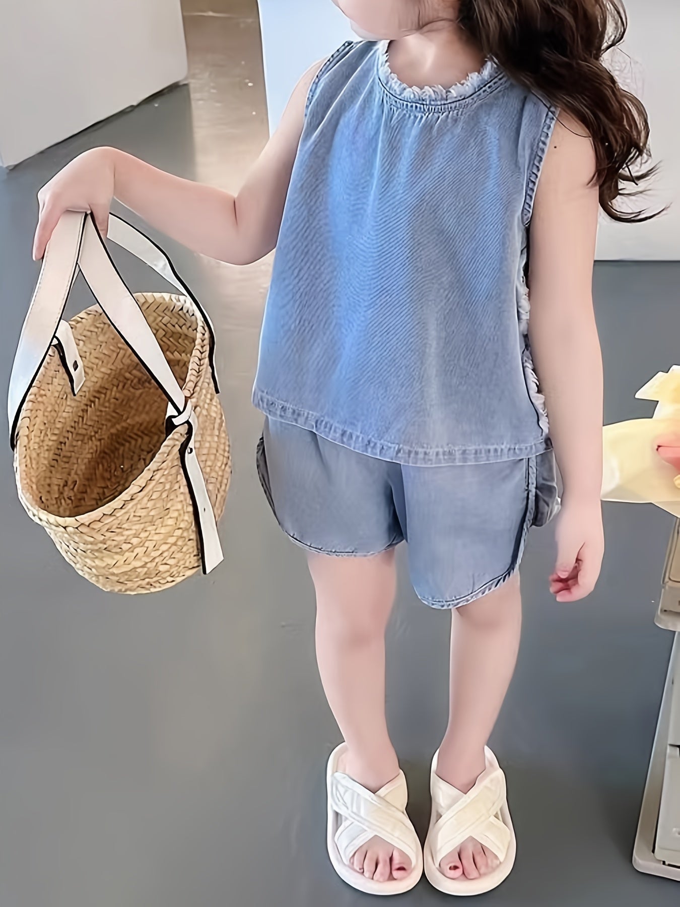 Летний комплект для девочек: майка и шорты, без рукавов, для прогулок на улице