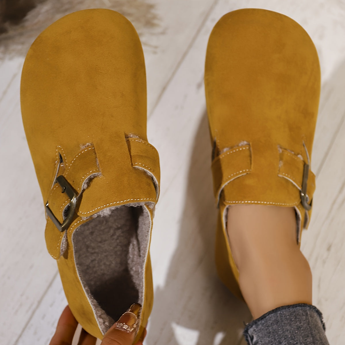 Women's Warm Flat Cozy Shoes in Soft Material