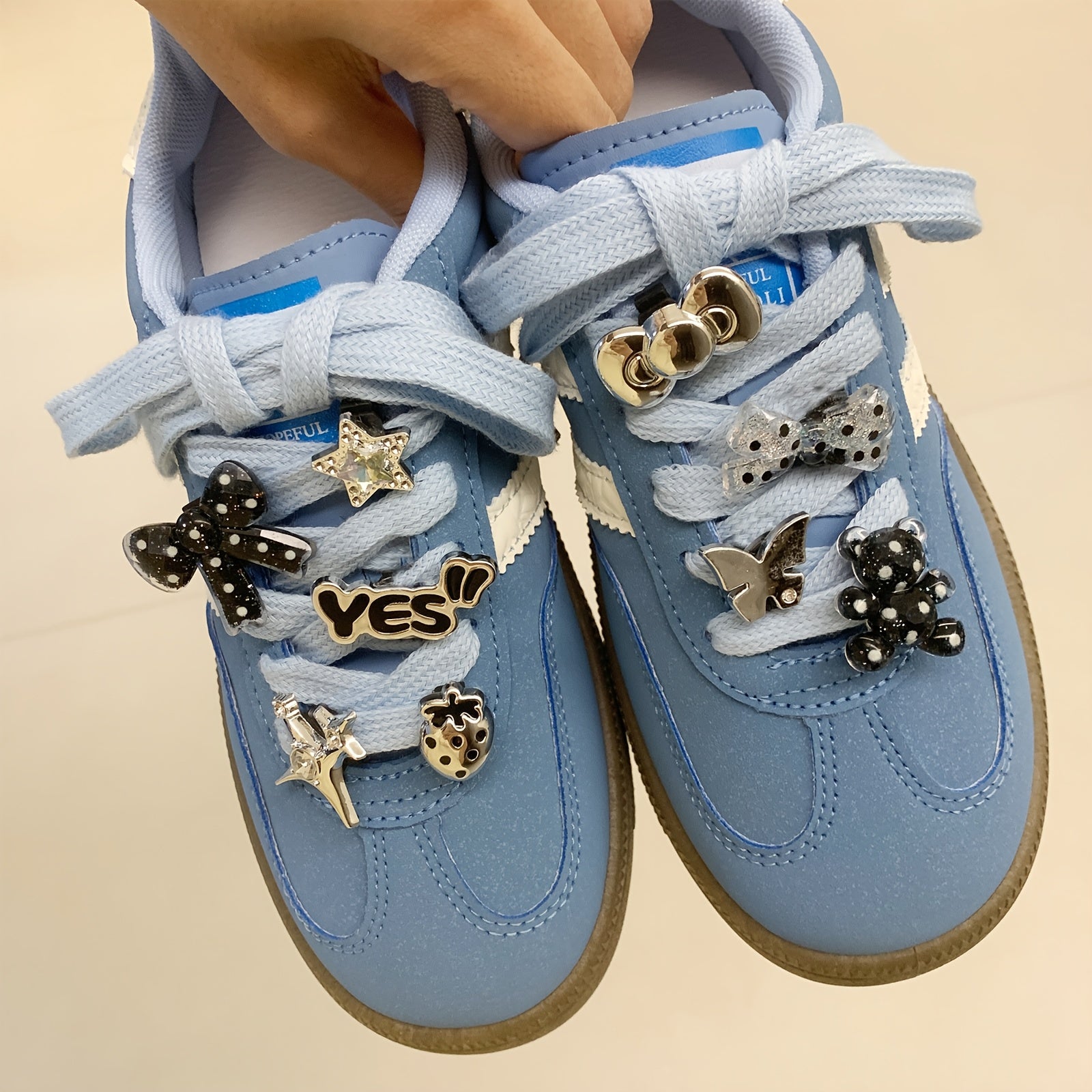 Unisex Plastic Sneaker Lace Clips Set Removable Decorative Charms