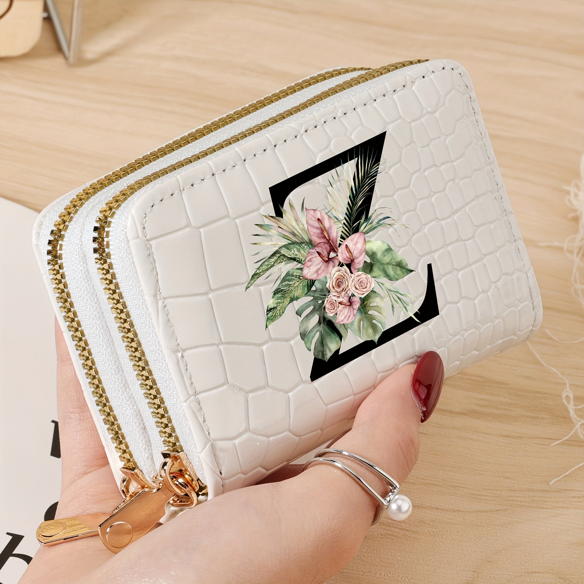 Cartera para tarjetas de crédito para mujer con estampado floral de letras, negro y blanco, gran capacidad, con cremallera y textura de cocodrilo en PU