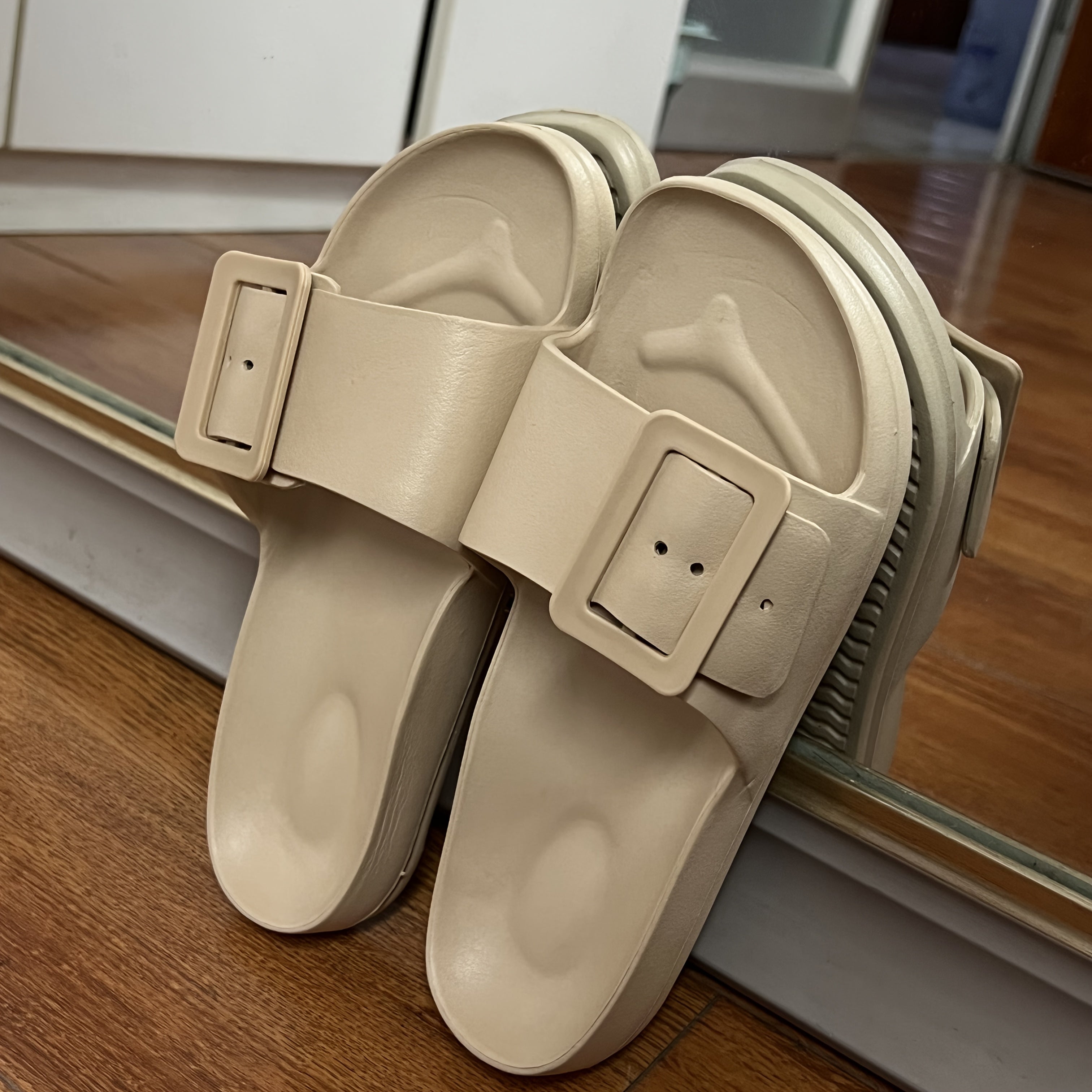 Women's Slip-On Slide Sandals Non-Slip Cushioned EVA Beach Pool Summer