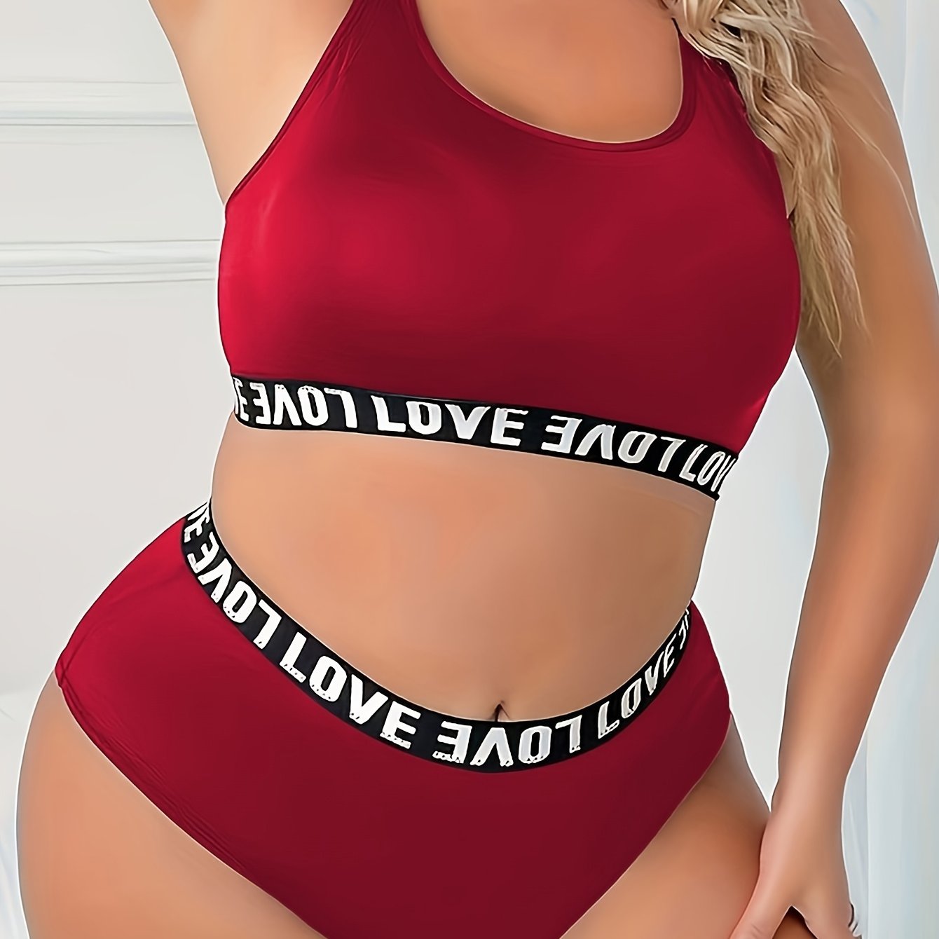 Plus o'lcham Love Printed Bralette va yuqori belli shartlar to'plami, trikotaj polyester