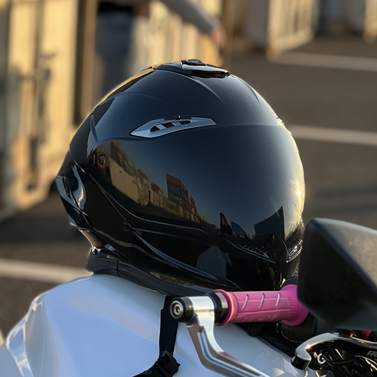 Casco de motocicleta de cara completa con sistema de ventilación de doble visera y liberación rápida para hombres y mujeres