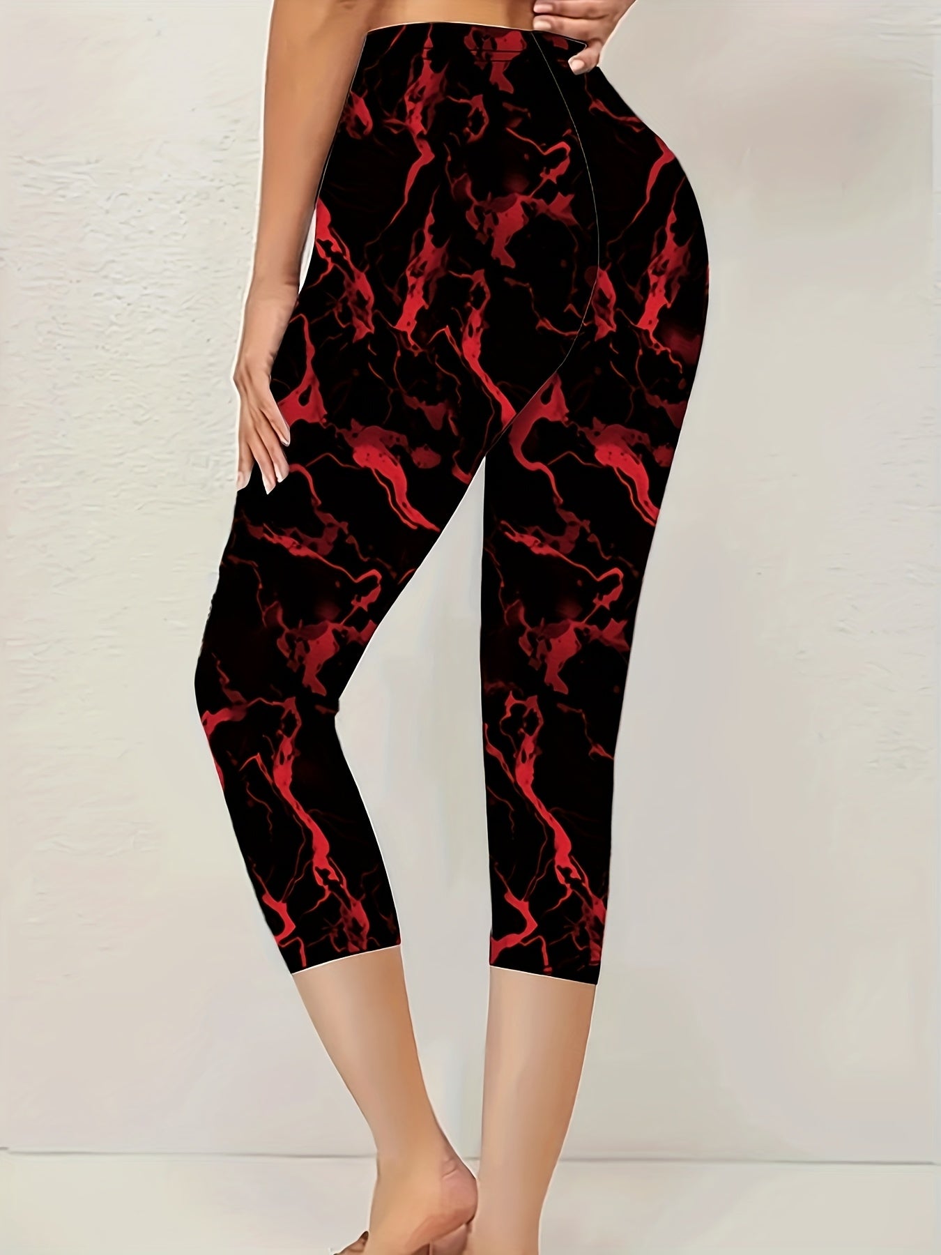 Women's Leggings with Directional Design, Stretchy Fabric, Comfortable Fit
