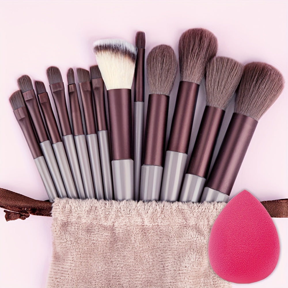 Synthetic Makeup Brush Set for Beginners and Professionals with Travel Case