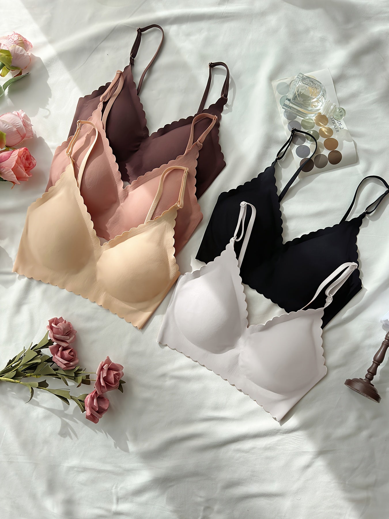 Women's Seamless Bralette with Removable Pads Wire-Free Solid Color Stretchy Nylon Spandex