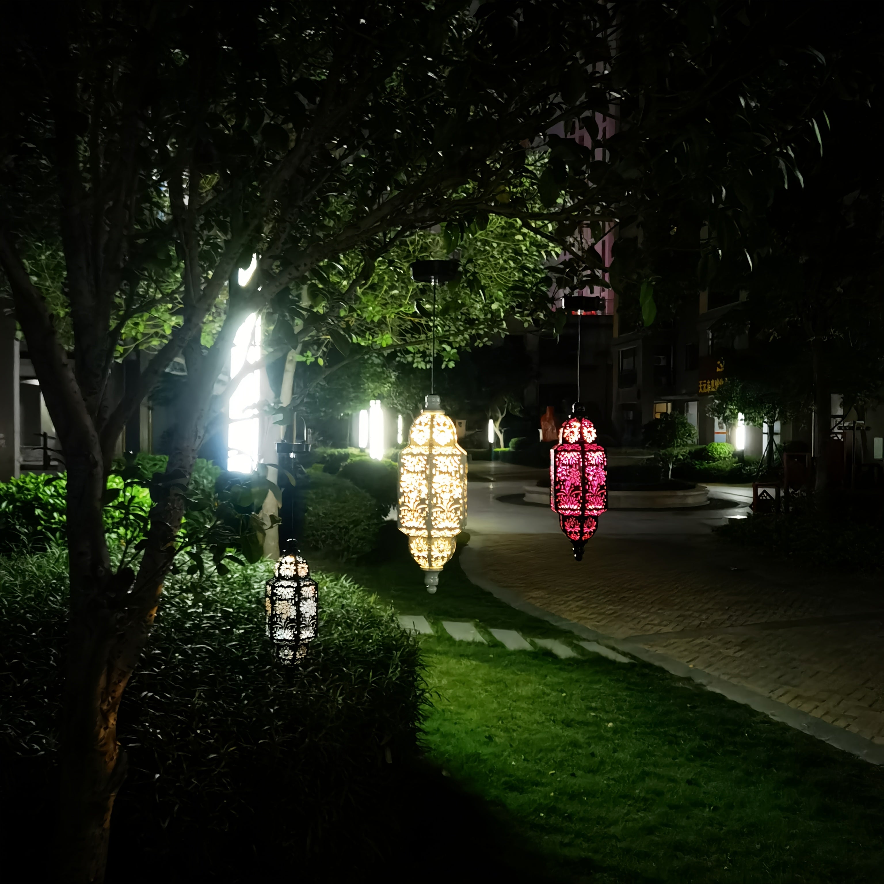 Moroccan Hexagonal Solar Lantern with Flower Projections for Outdoor Decoration