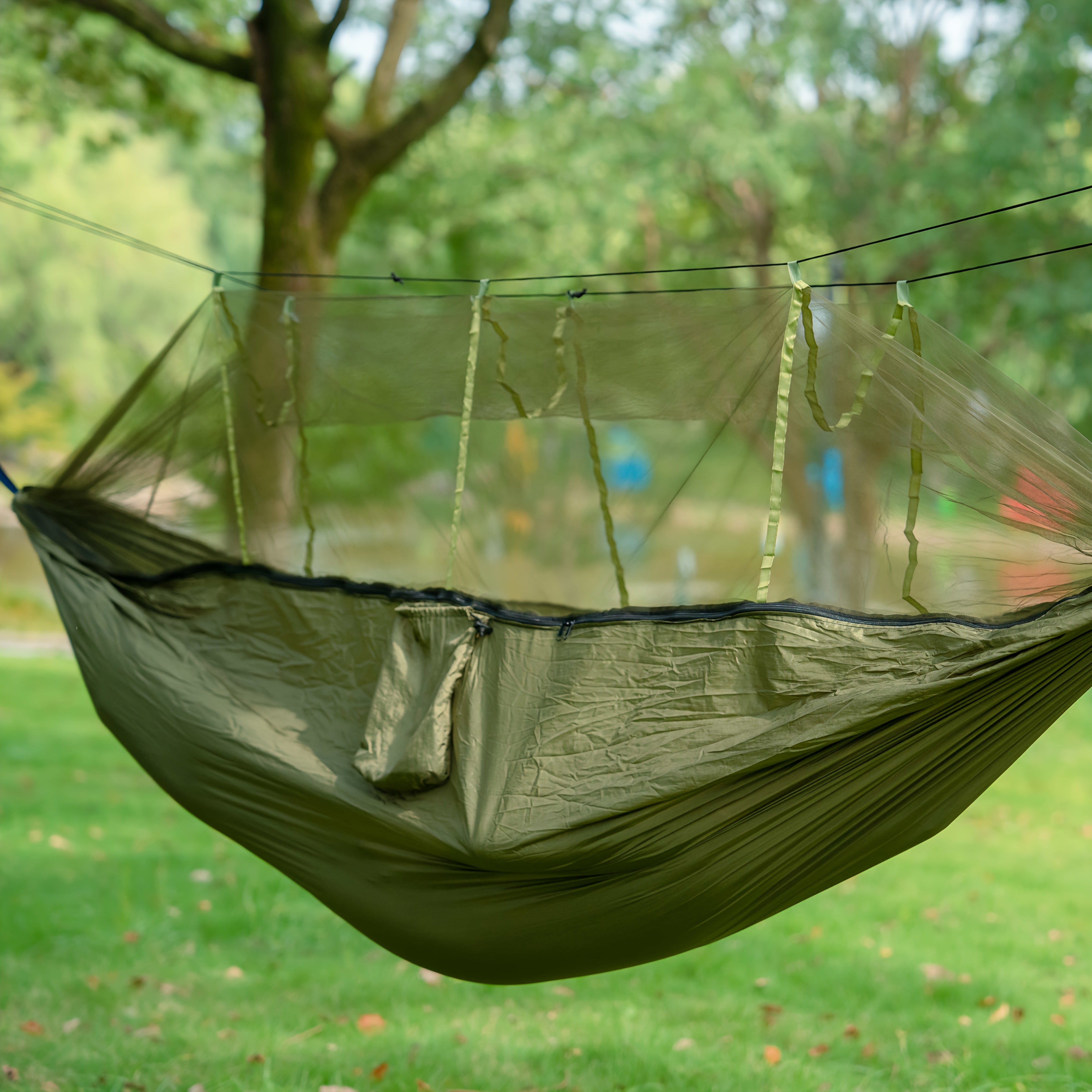 2-Person Camping Hammock with Mosquito Net Durable Nylon 272KG Capacity Outdoor Swing Rope