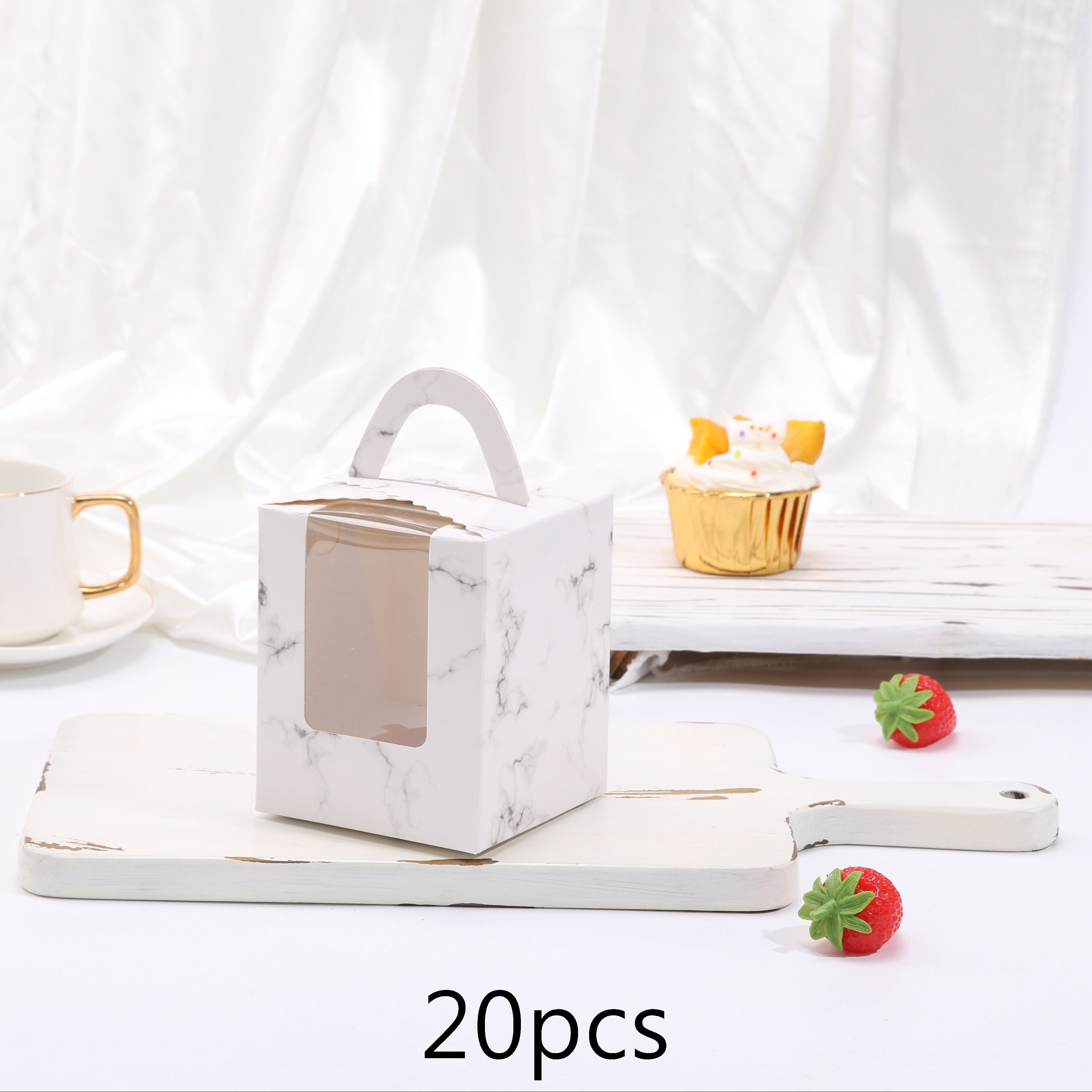 Bir marta ishlatiladigan yumaloq desertli tuxumli tort qutisi, 1 dona qo'lda ishlangan keks yoki keksni qadoqlash uchun juda mos keladi. Partiyalarda pishirish yoki xizmat qilish uchun ideal.